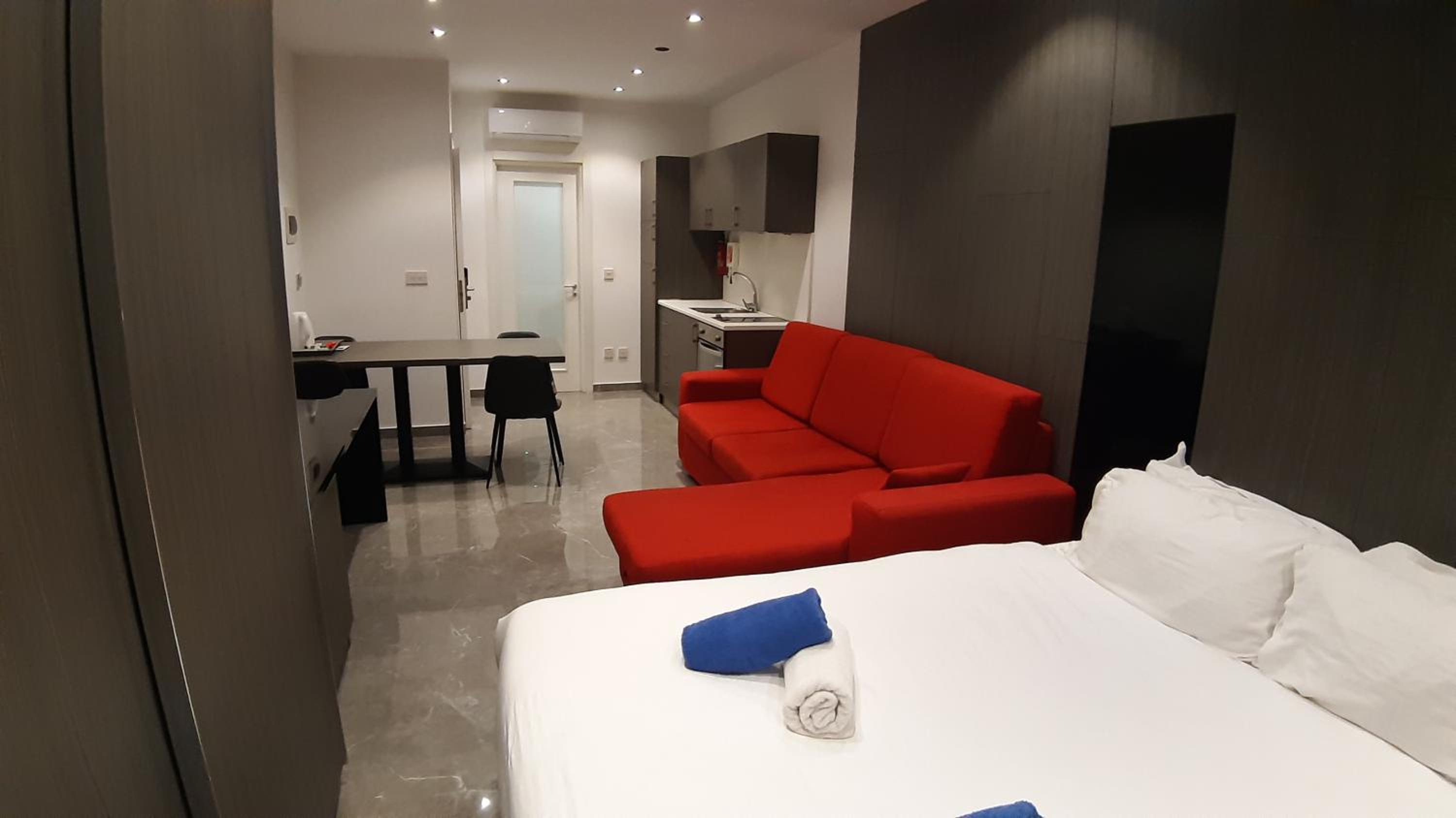 Hub apartment photo 5