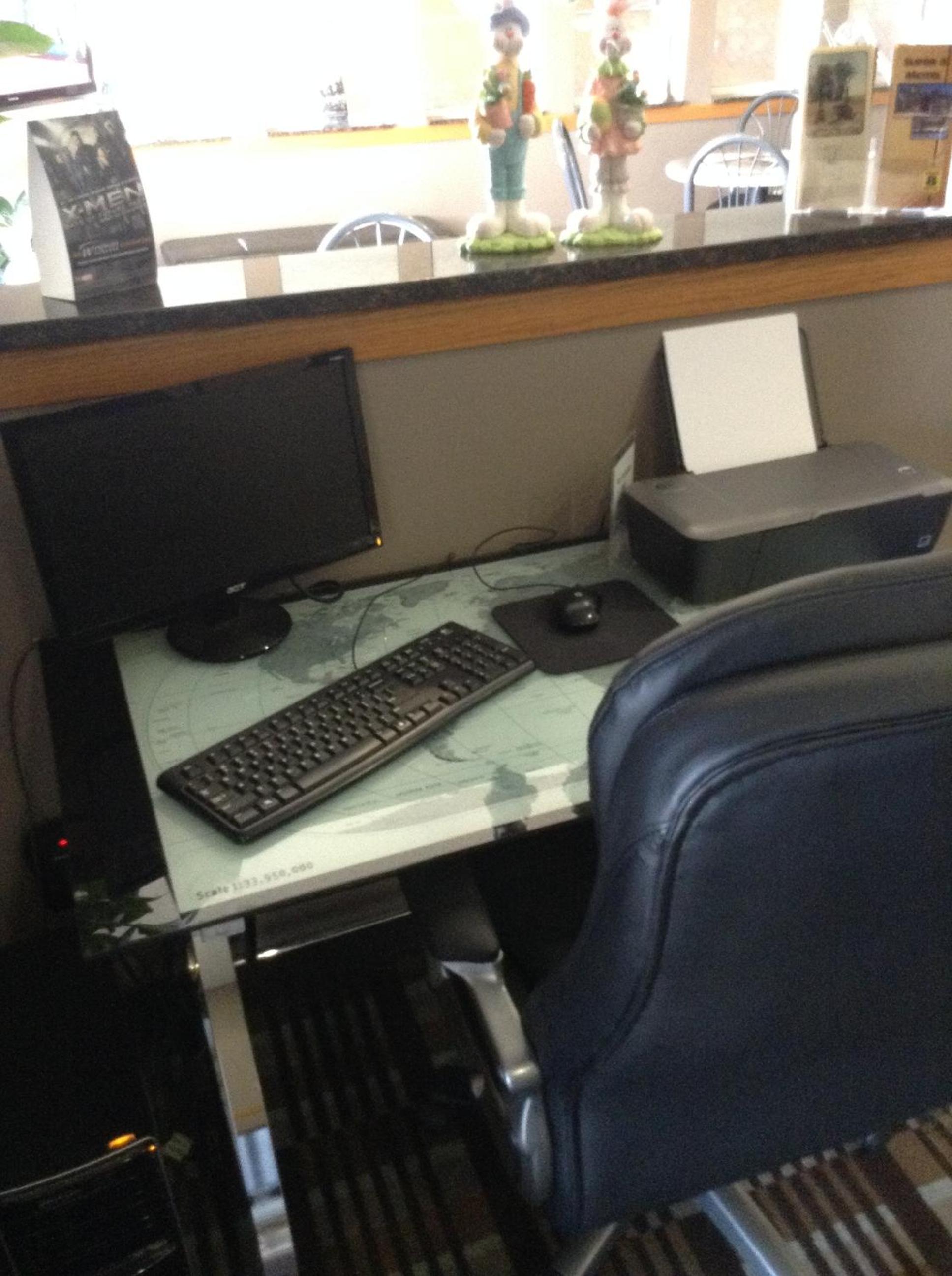 Photo 8