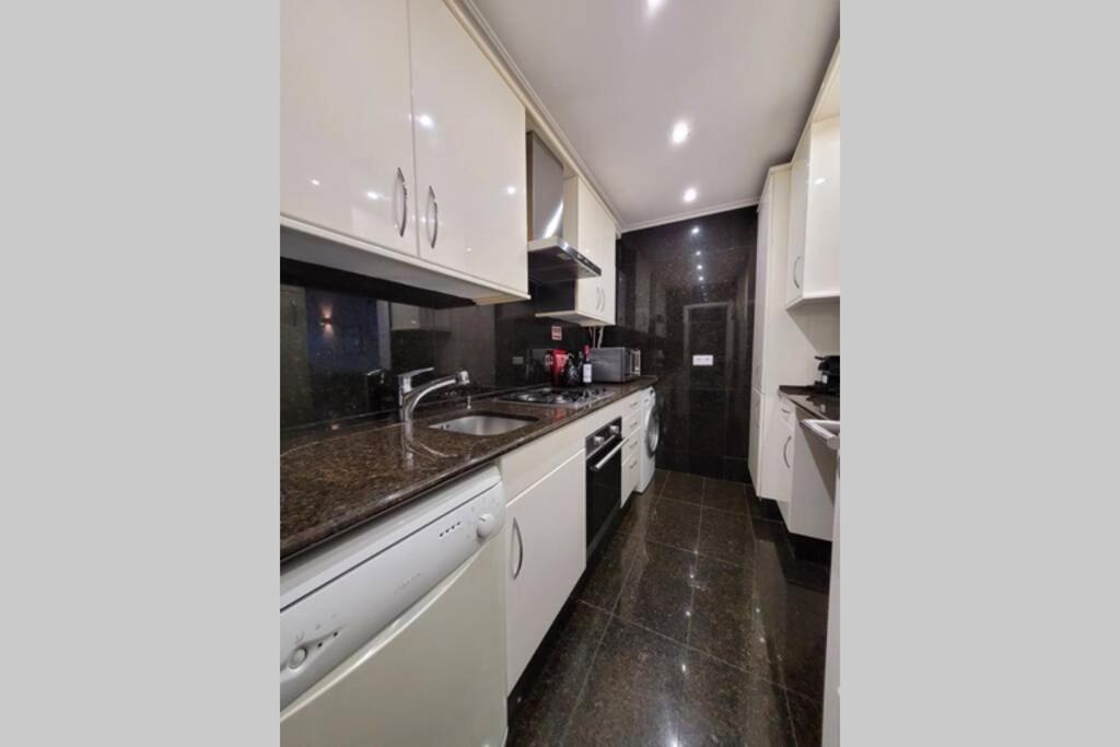 Marble Home - São Sebastião view 3