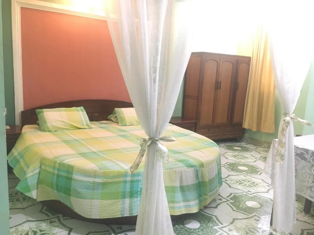 LUCY DORES GUEST HOUSE