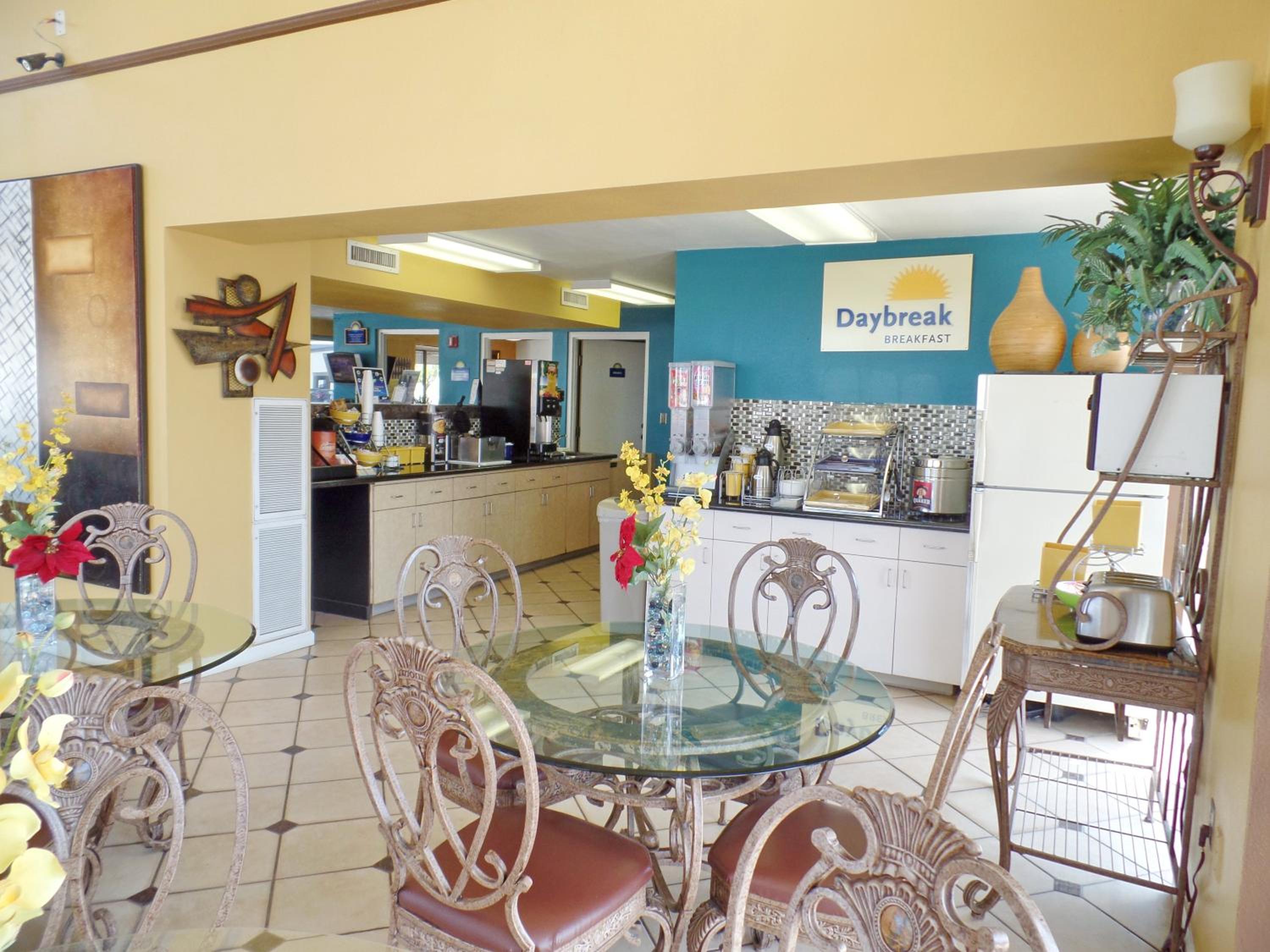 Days Inn by Wyndham Conway