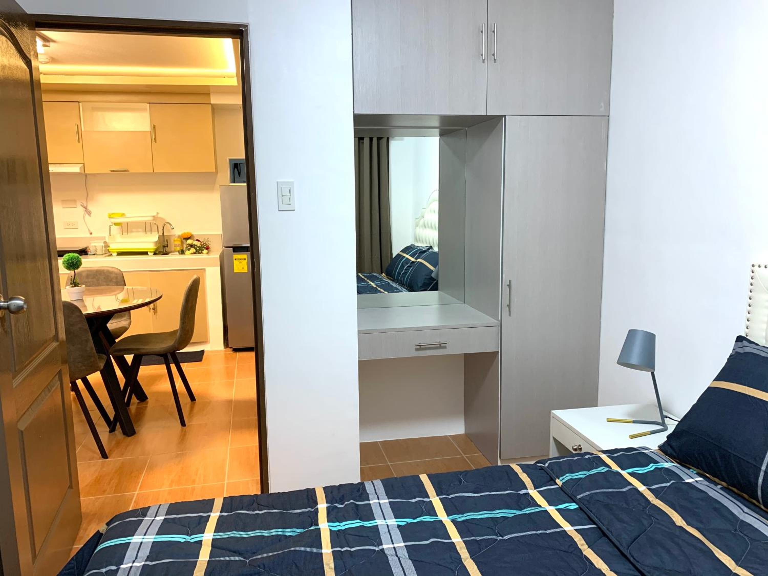 Cozy and Elegant 2-Bedroom Condo with Pool view 4