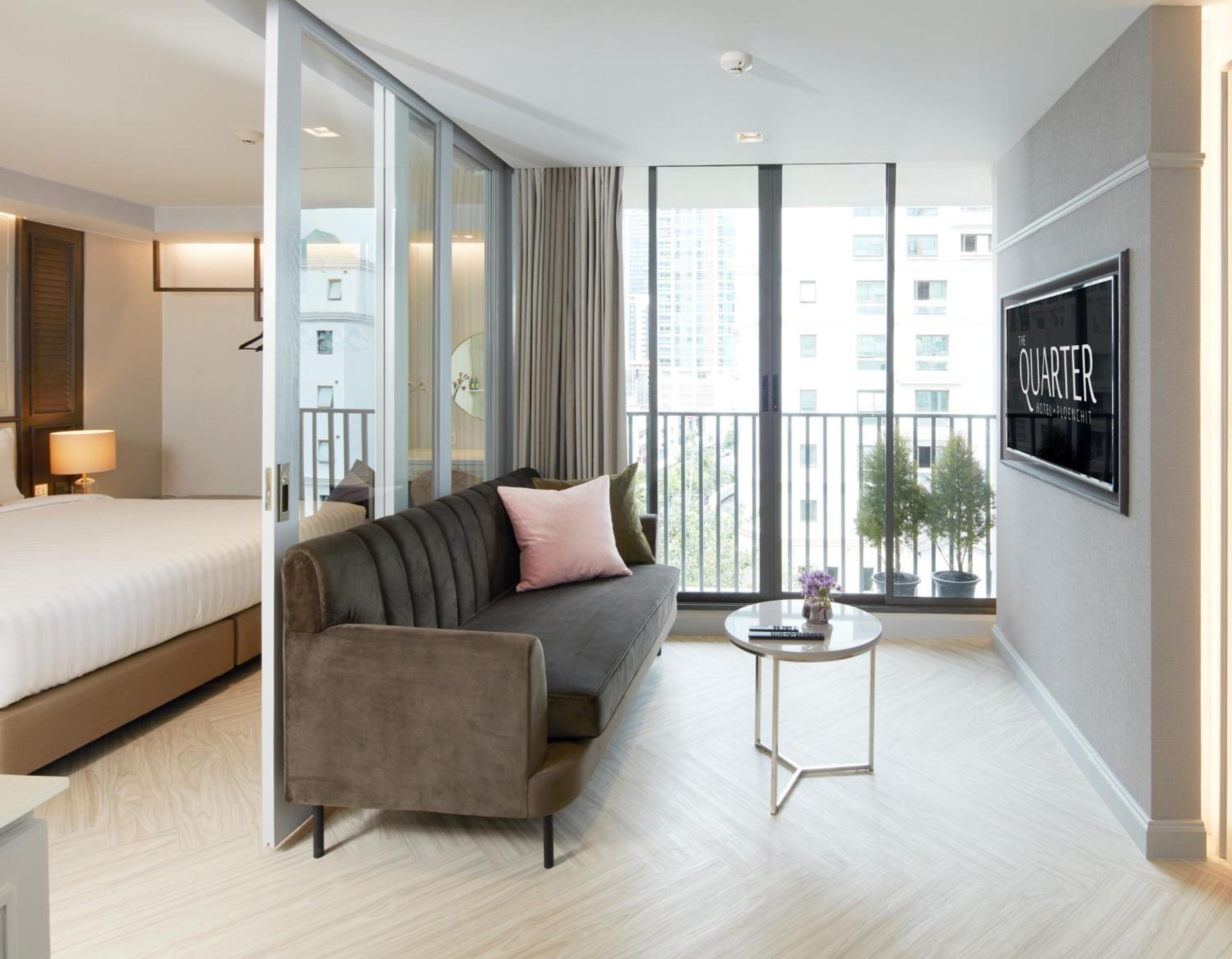 The Quarter Ploenchit by UHG