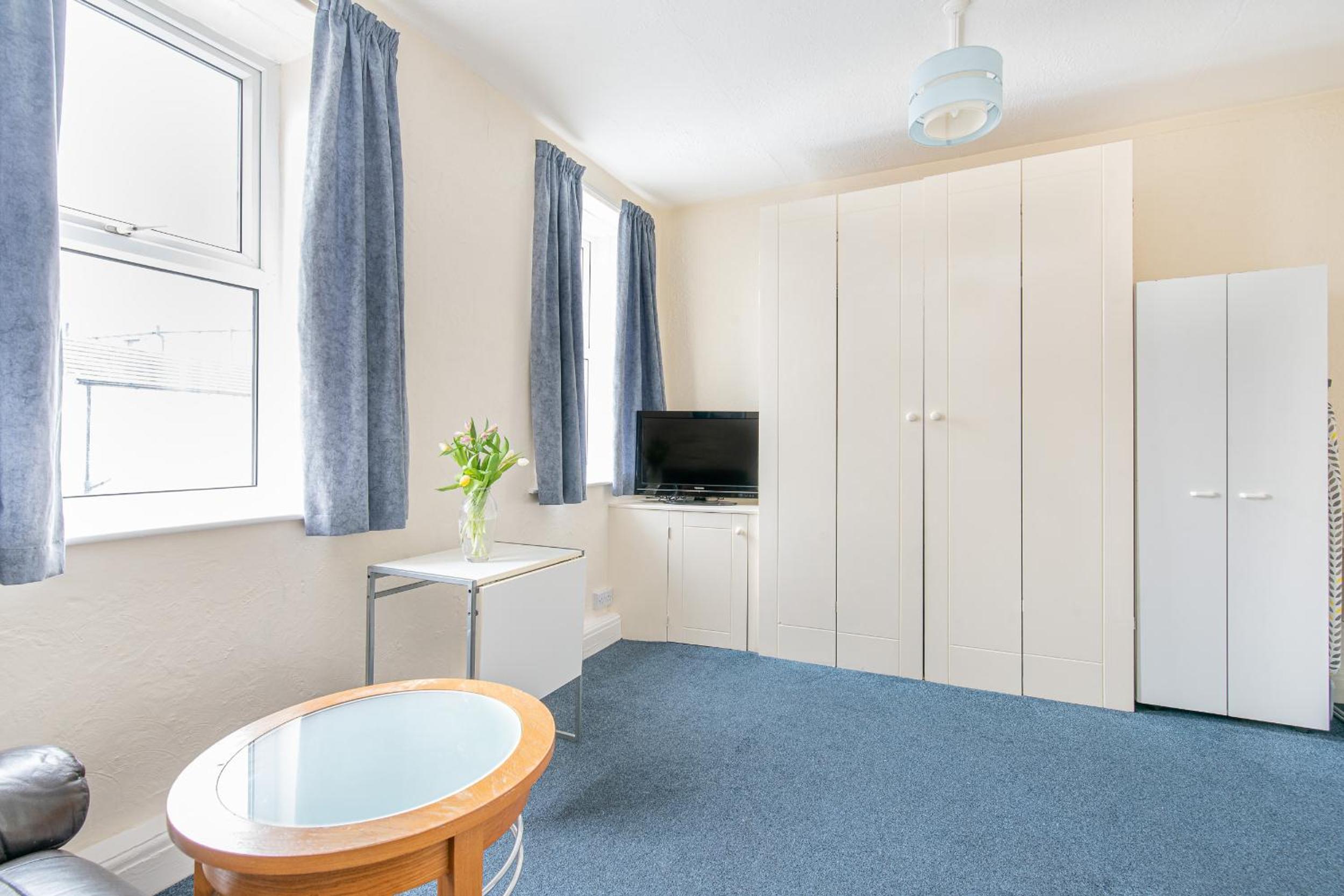 Sandpiper Holiday Apartments