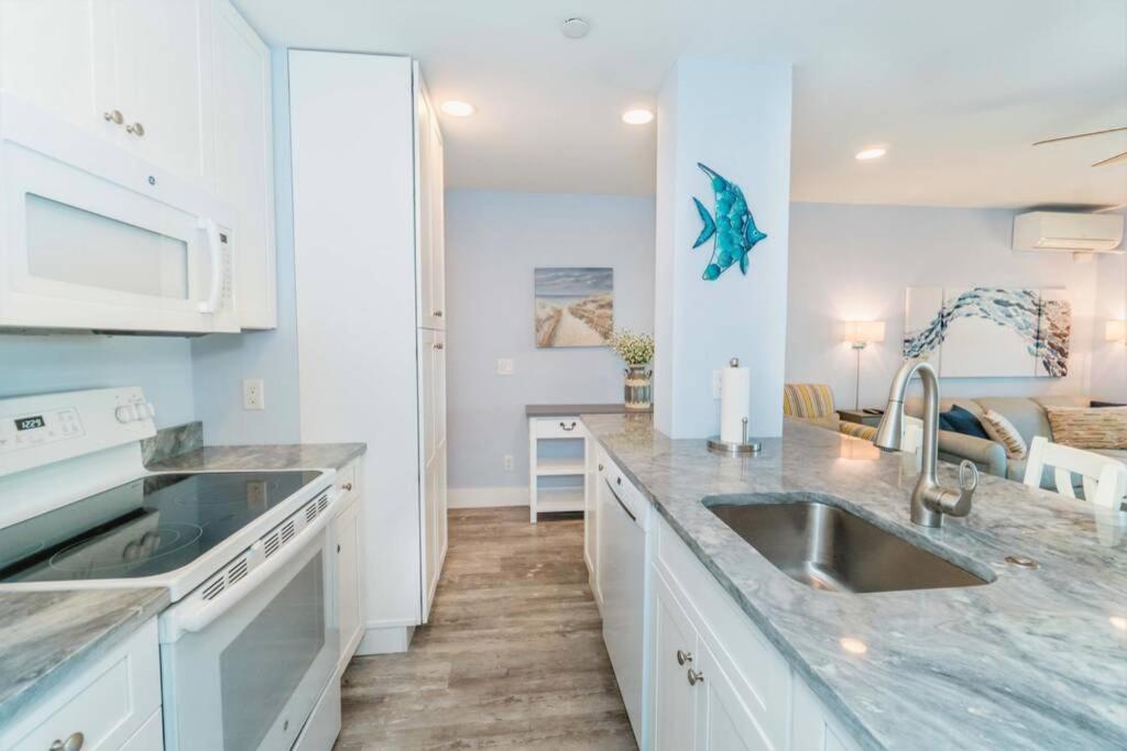 Direct Oceanfront Villa - Heated Pool & Breathtaking Ocean View view 4