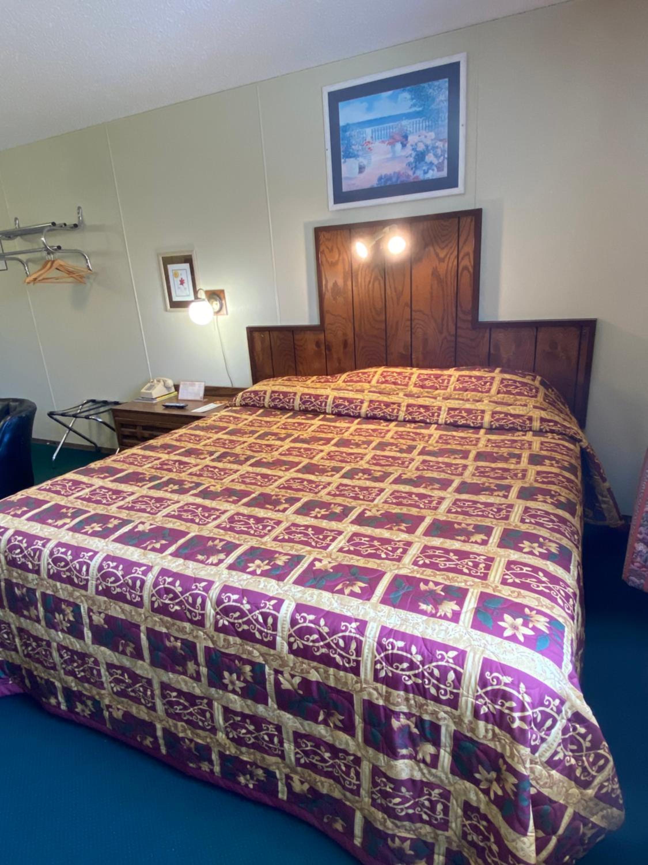 Burr Oak Motel