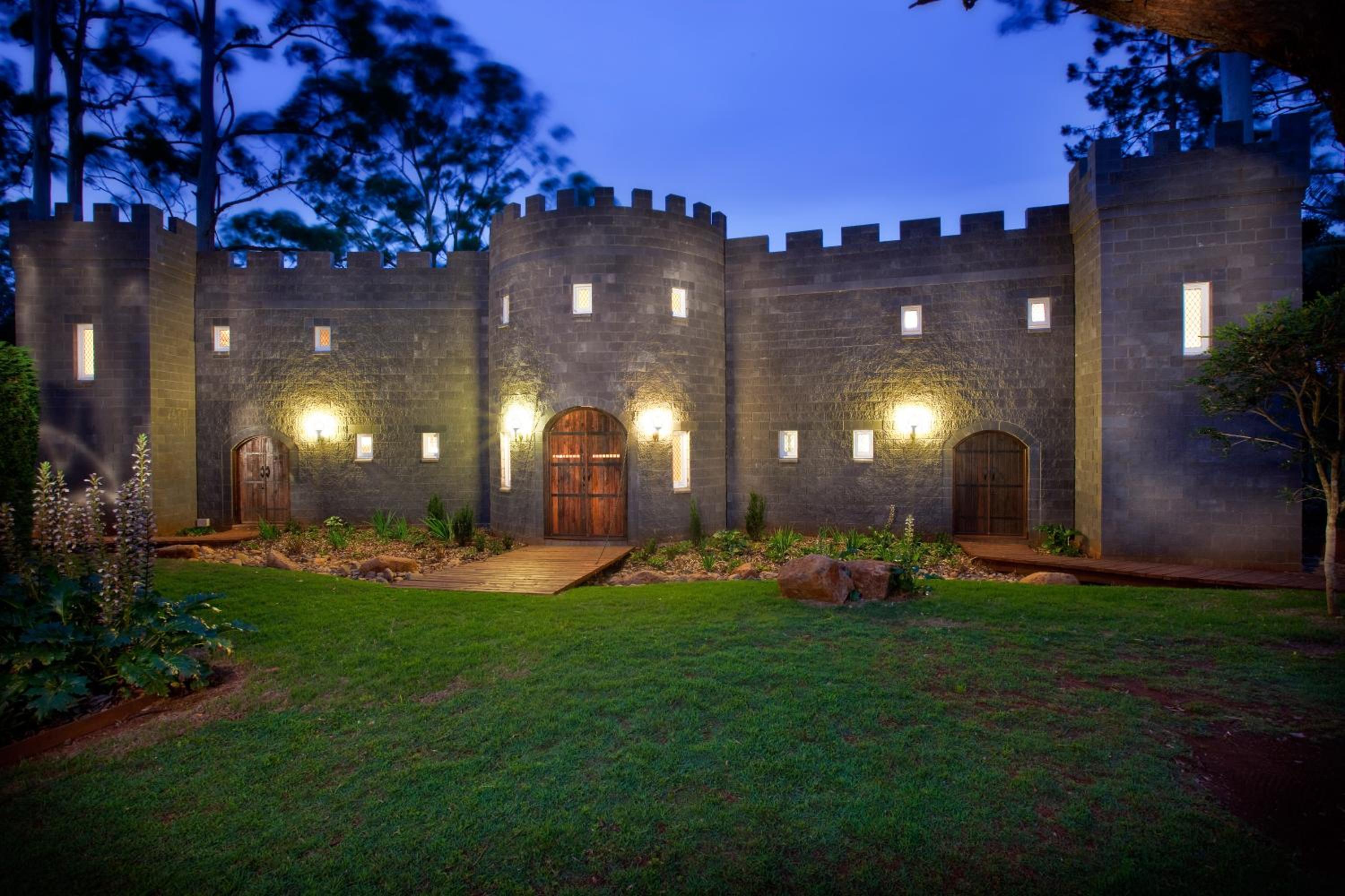 Hotel The Castle on Tamborine - Image 1