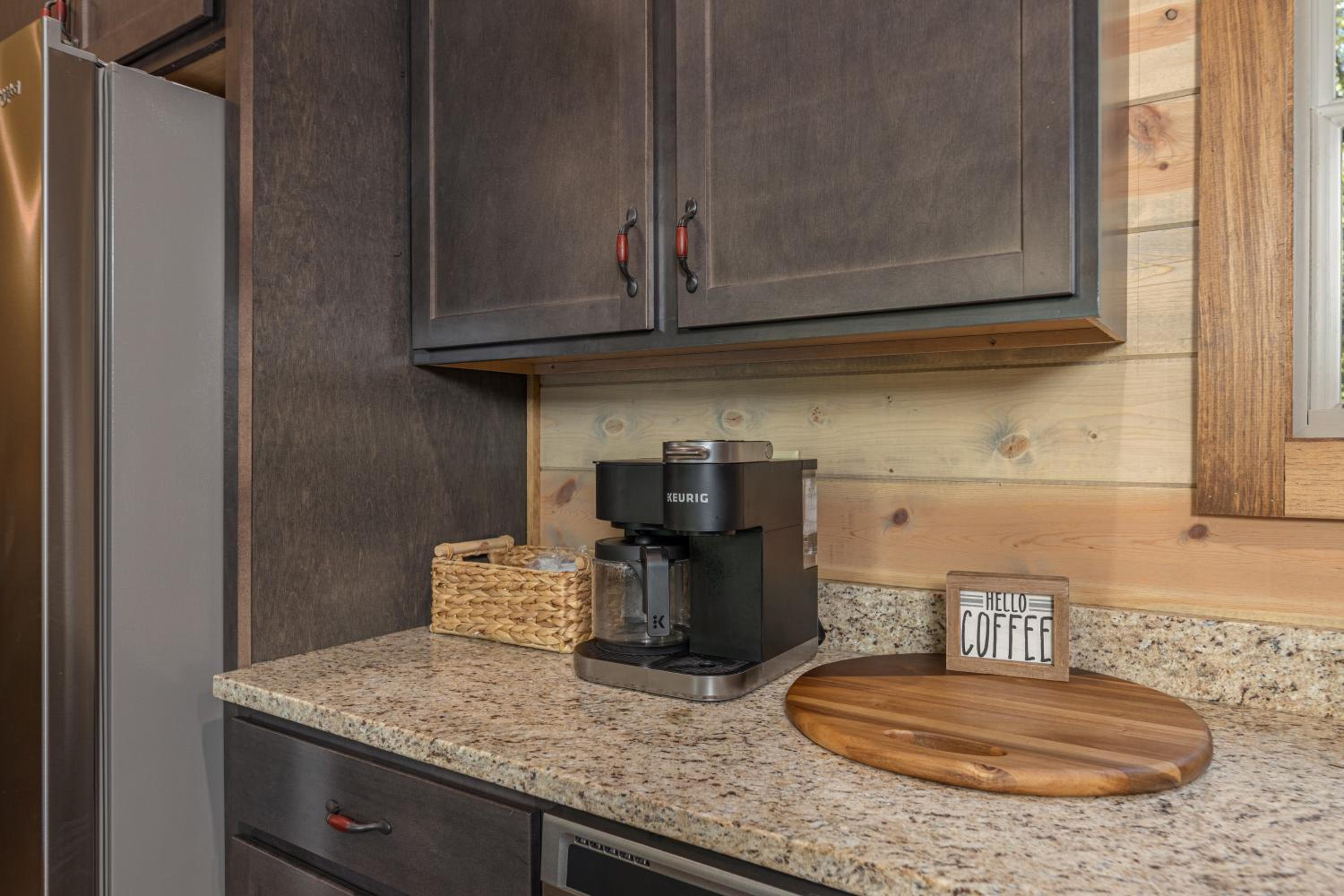 Lux Cabin Mtn Views, Flat Parking, Dog Friendly! view 4