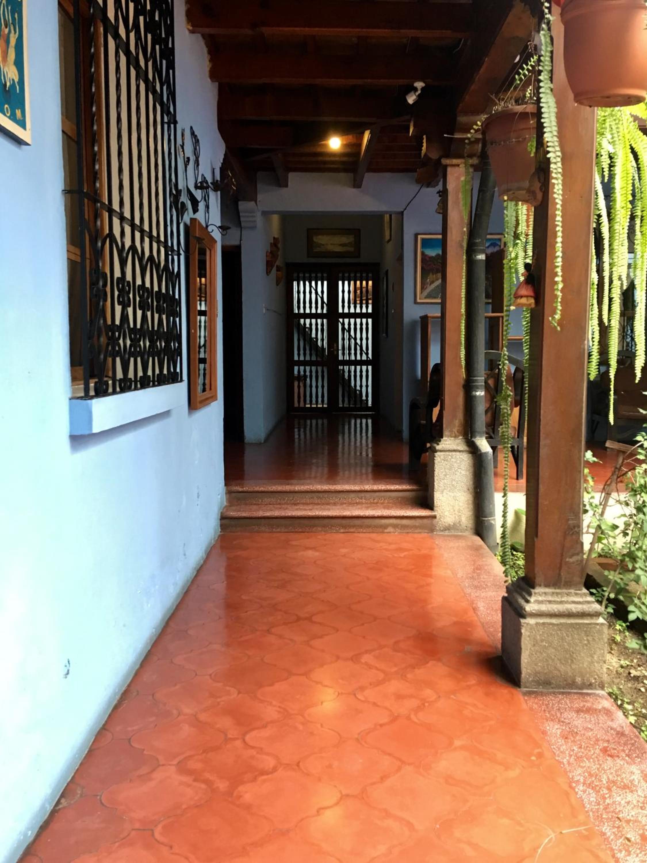 Dionisio Inn