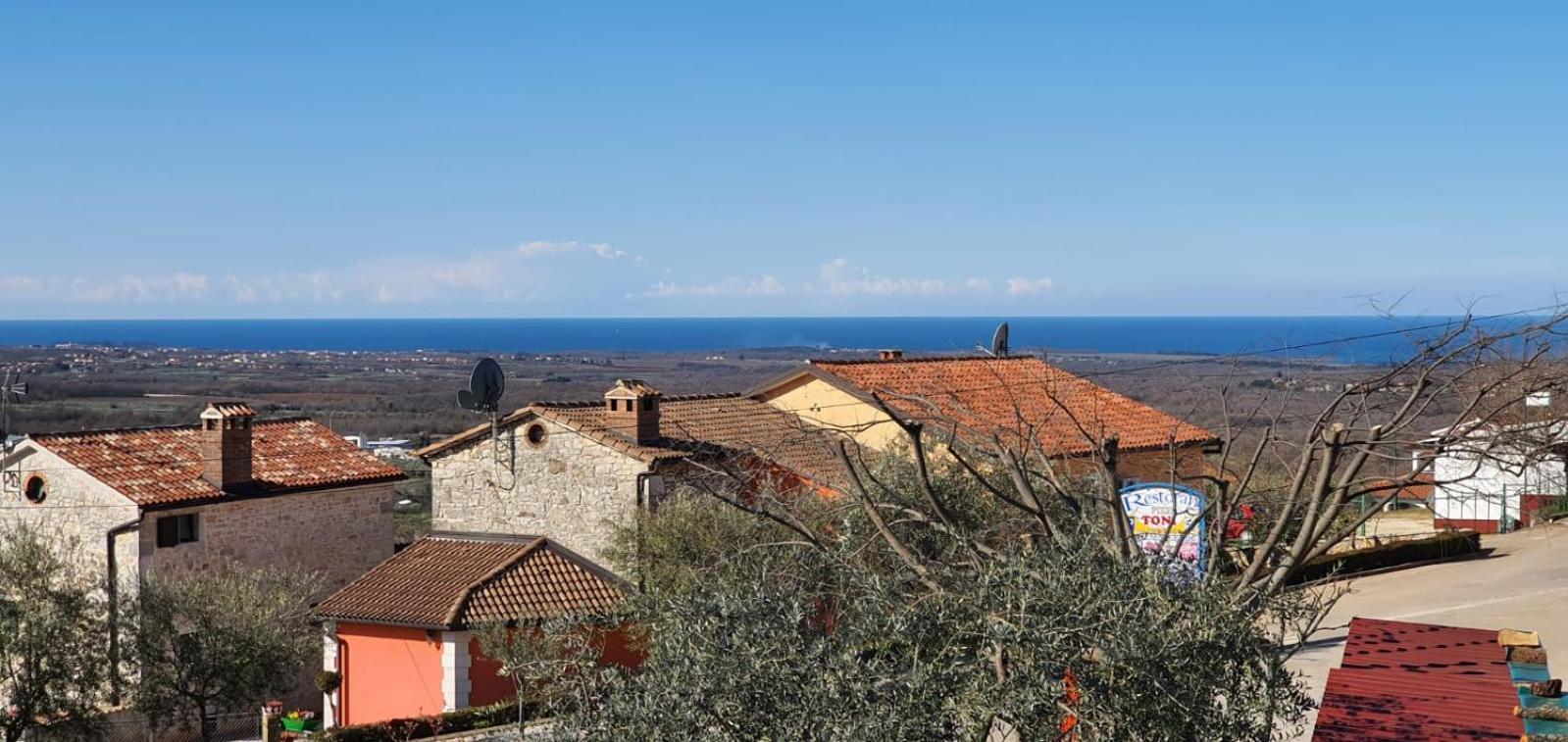 Villa Petra, Kaštelir view 2