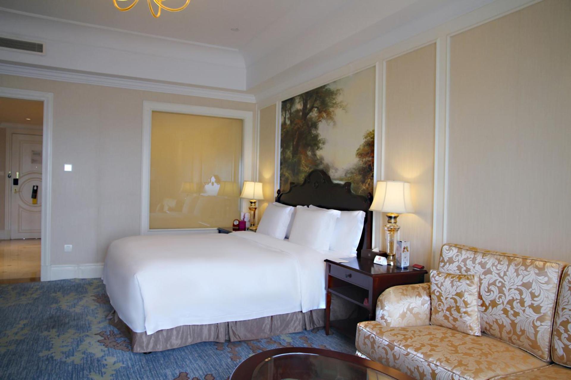 Crowne Plaza Ocean Spring Resort by IHG