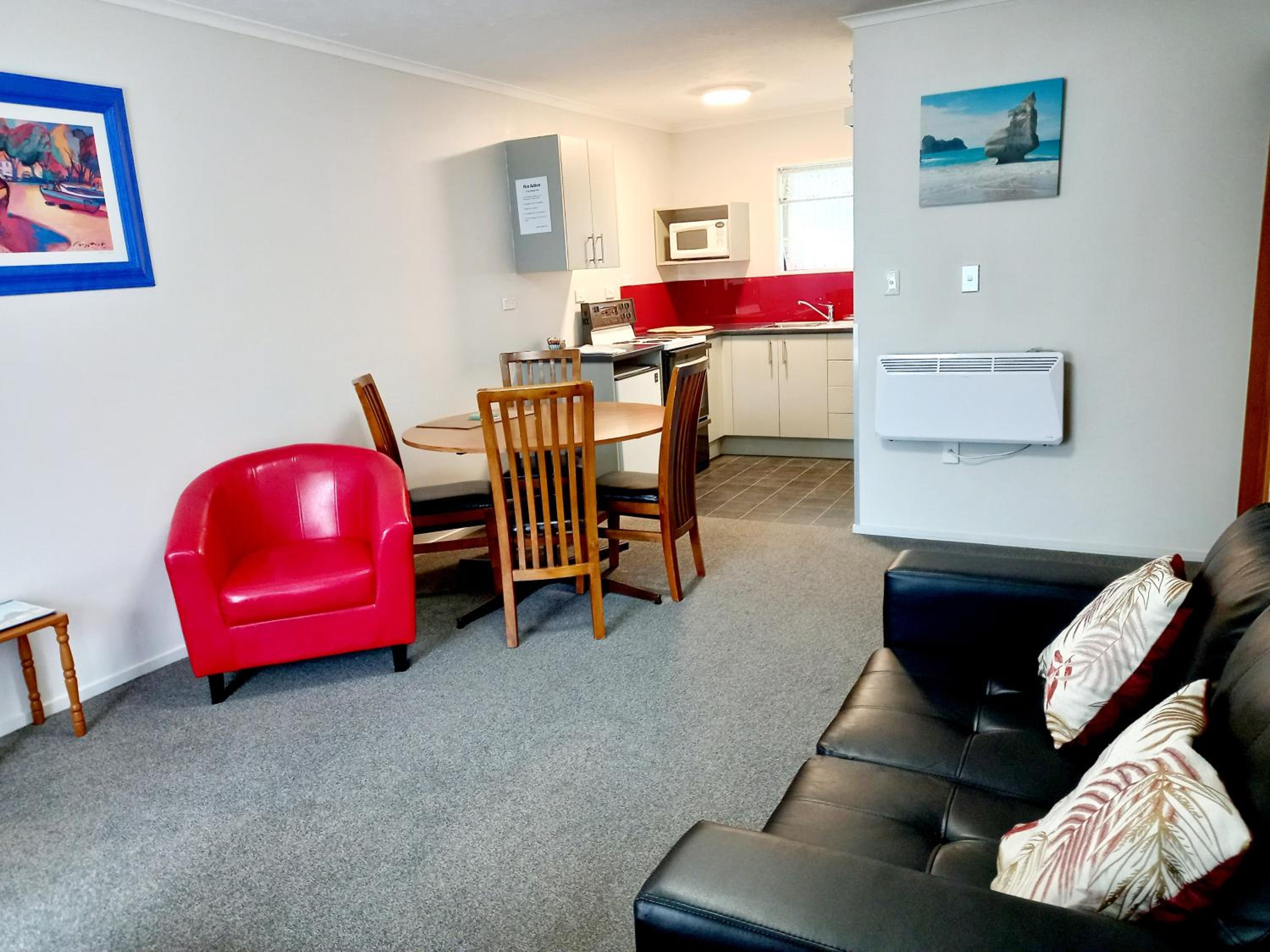 Academy Lodge Motel
