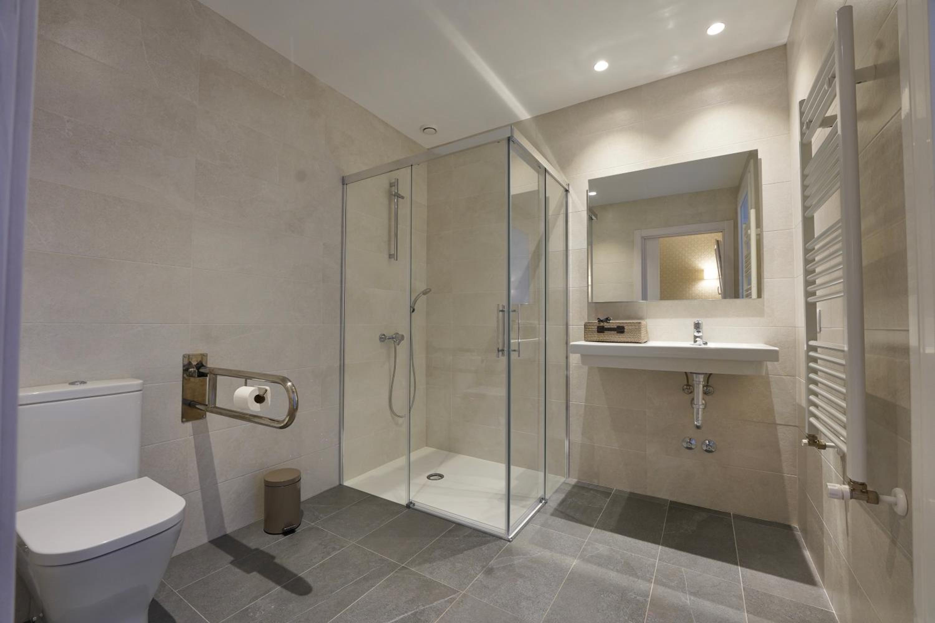 Larrion Hostal - Ostatua view 4