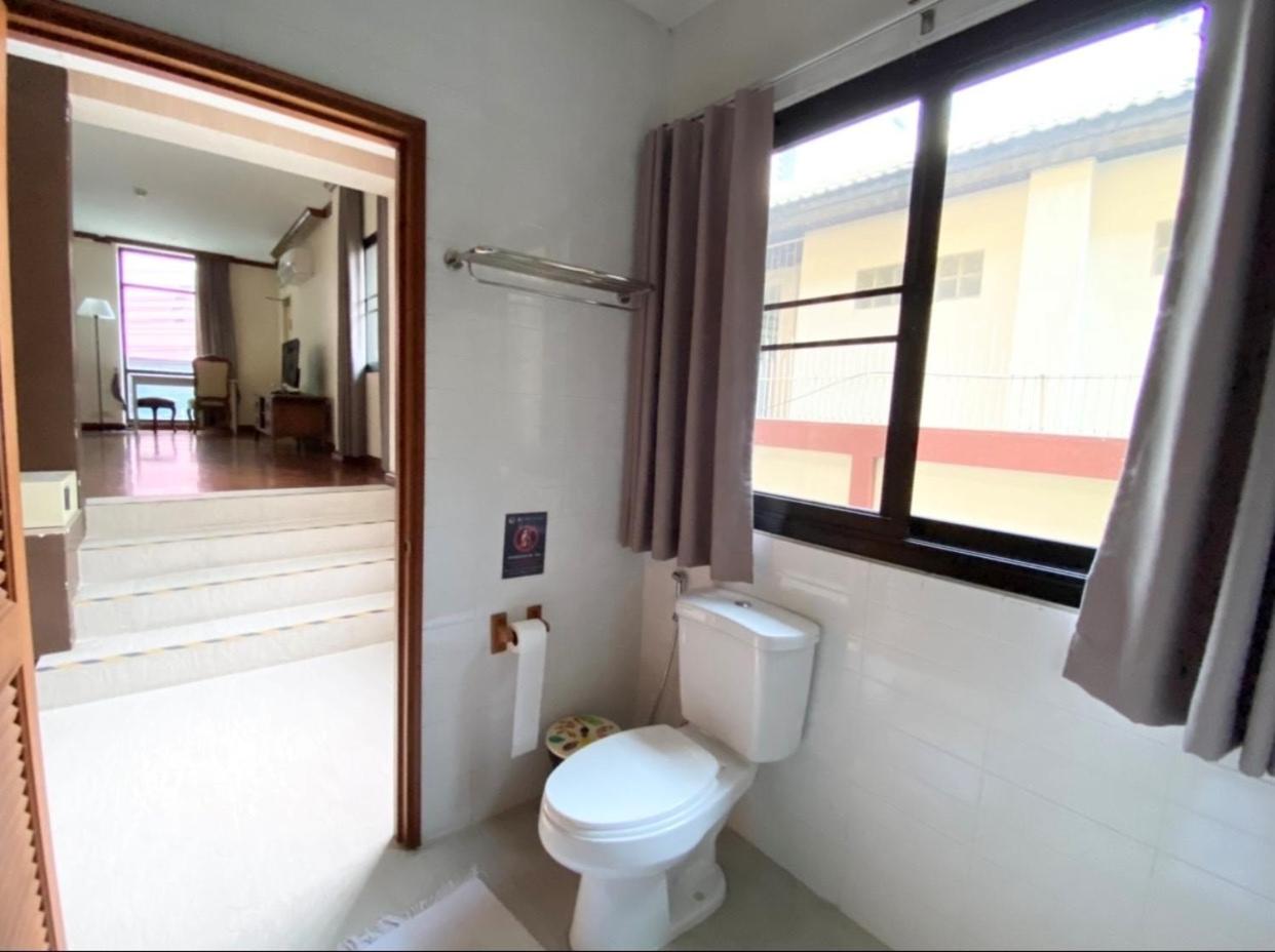 NT Place Sukhumvit Suites