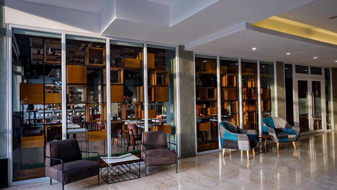 Ayani Hotel Banda Aceh, Banda Aceh - 10