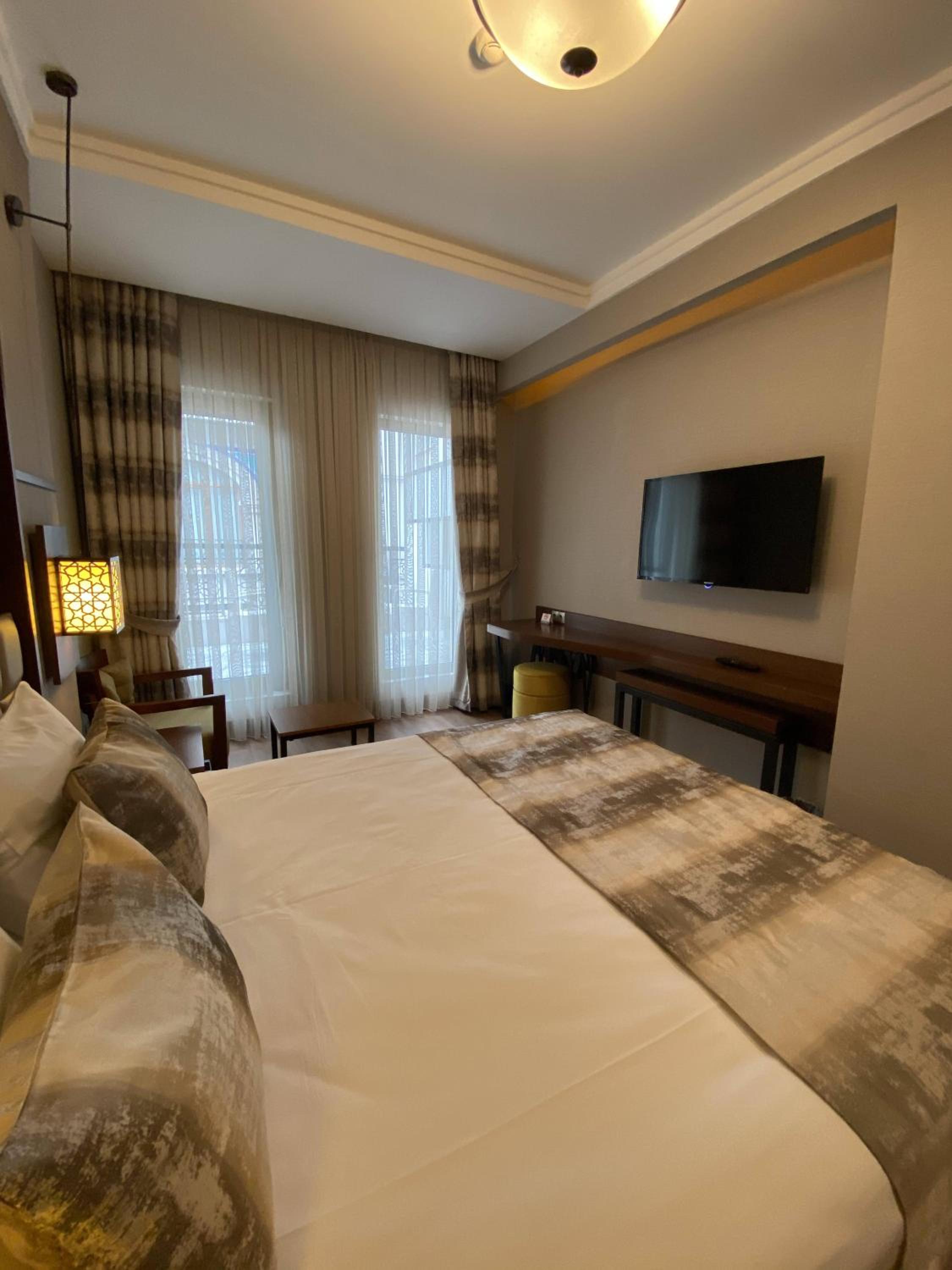 Manesol Boutique Galata - Image 48