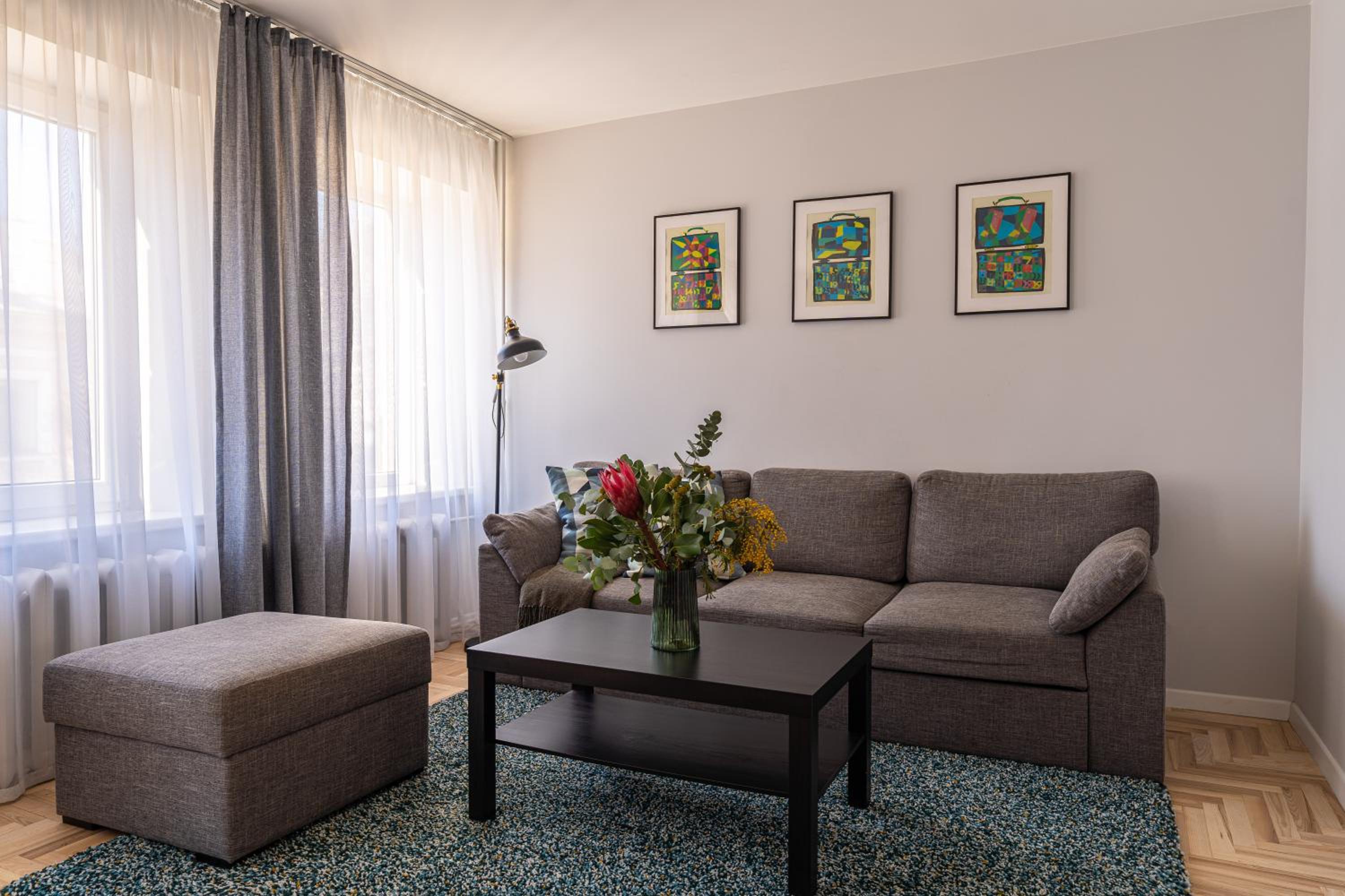 Lovely apartment in the city center view 2