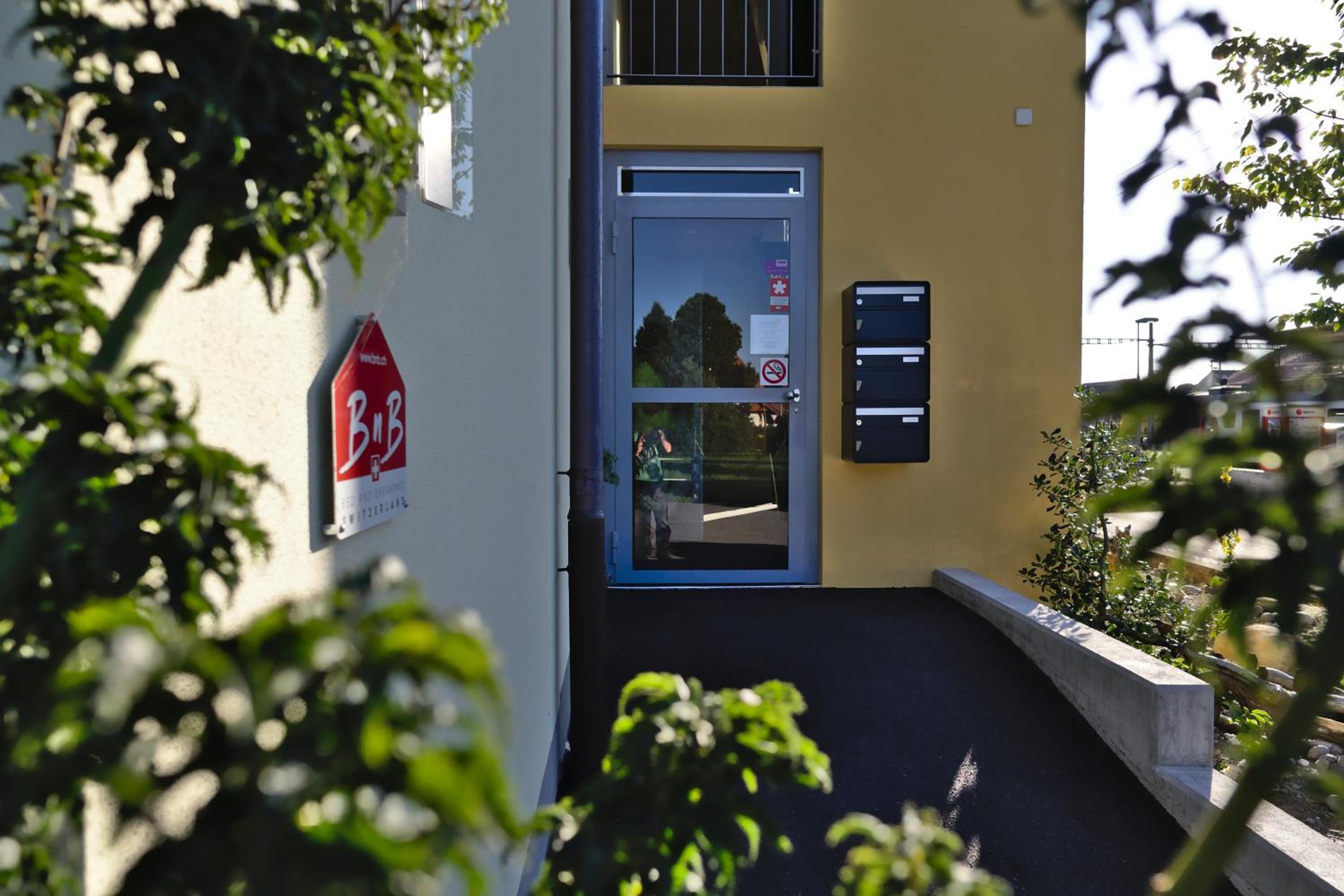 B&B Perron13