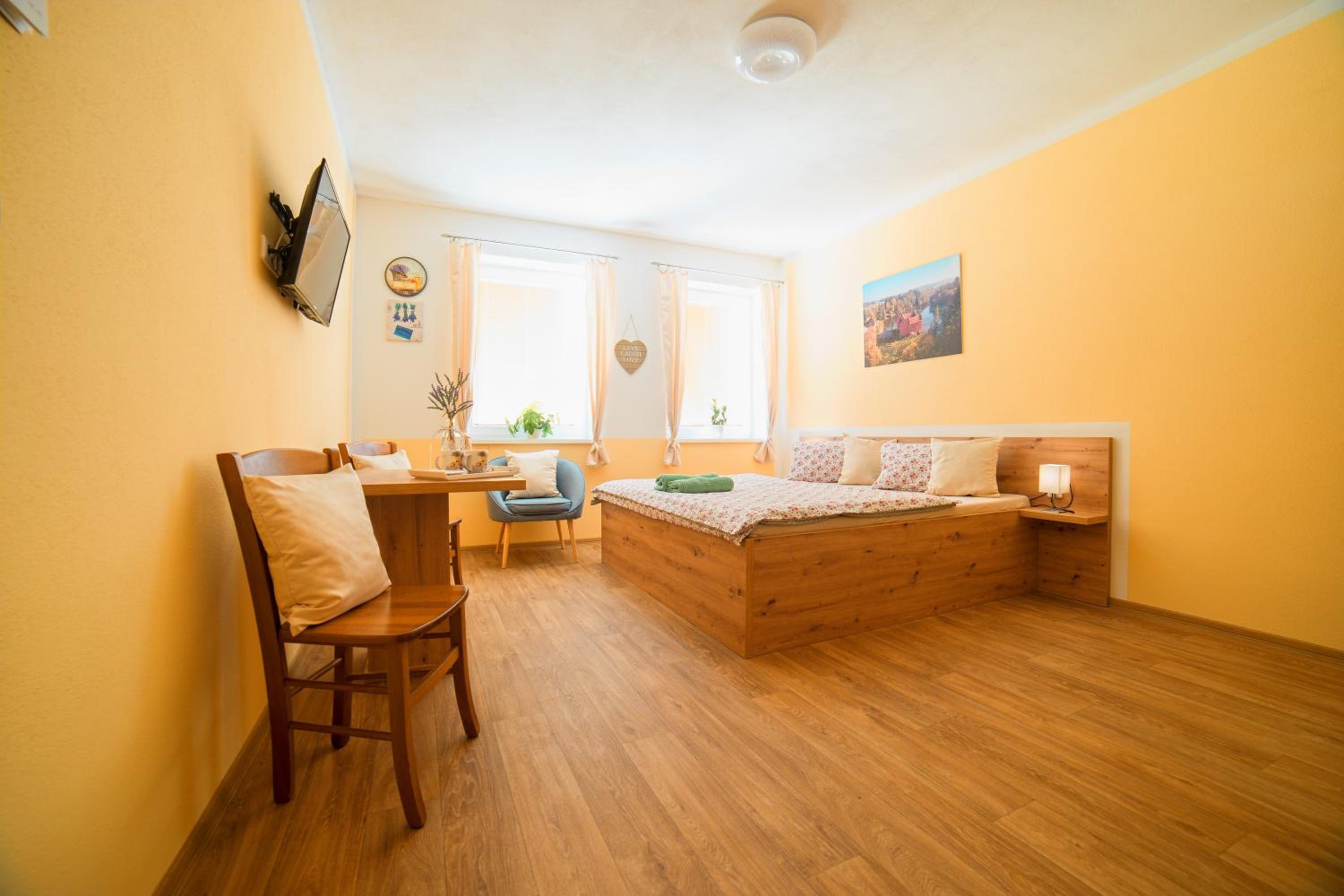 Penzion a restaurace Zlatovláska u zámku Červená Lhota