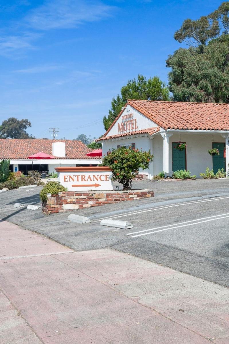 San Clemente Vacations - The Patriots Boutique Motel - Property Image 34