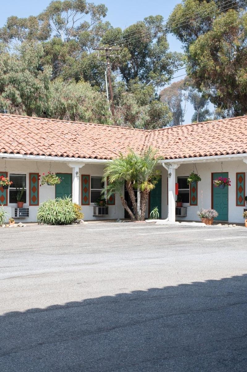 San Clemente Vacations - The Patriots Boutique Motel - Property Image 4