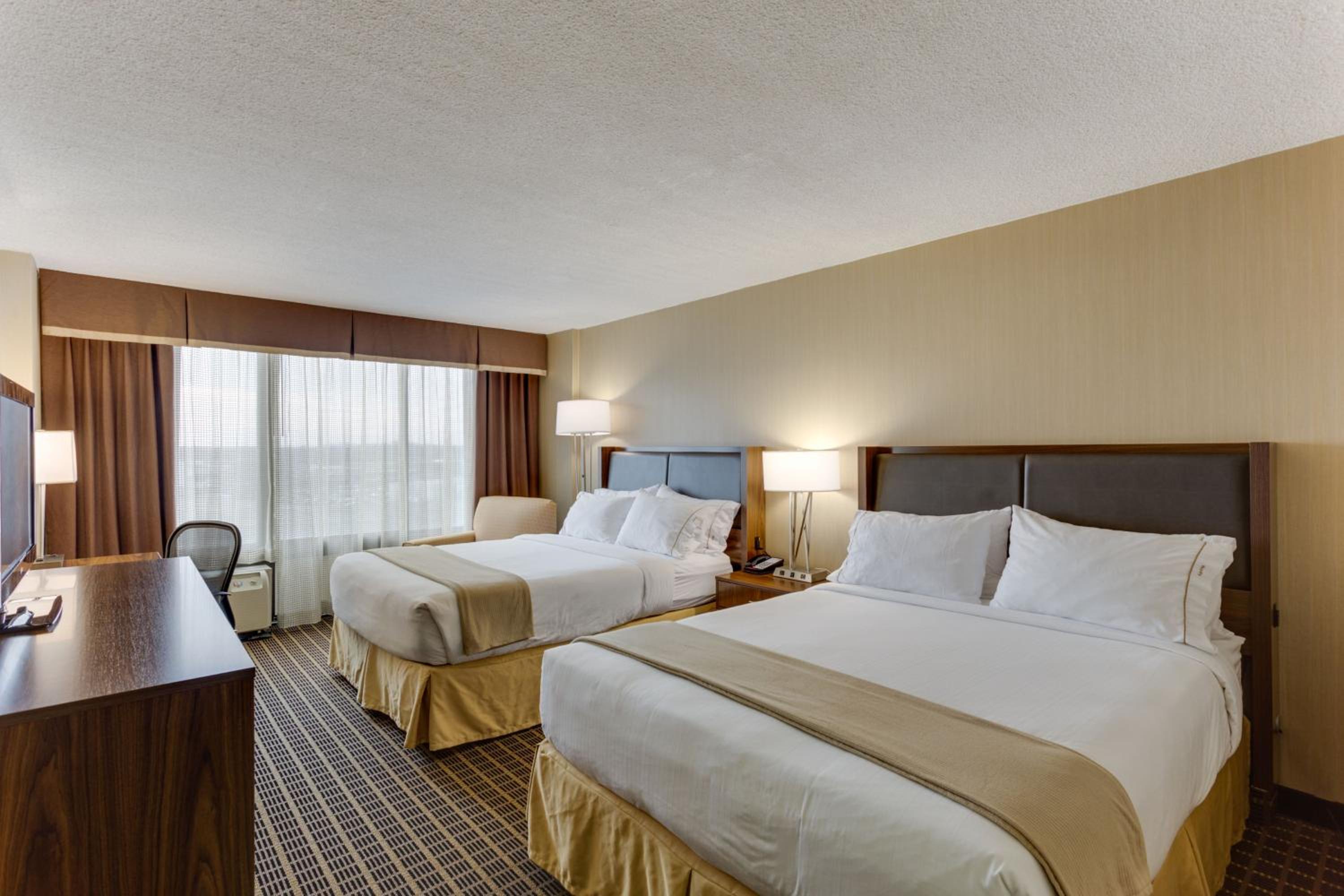 Springfield Vacations - Holiday Inn Express Washington DC SW - Springfield, an IHG Hotel - Property Image 6