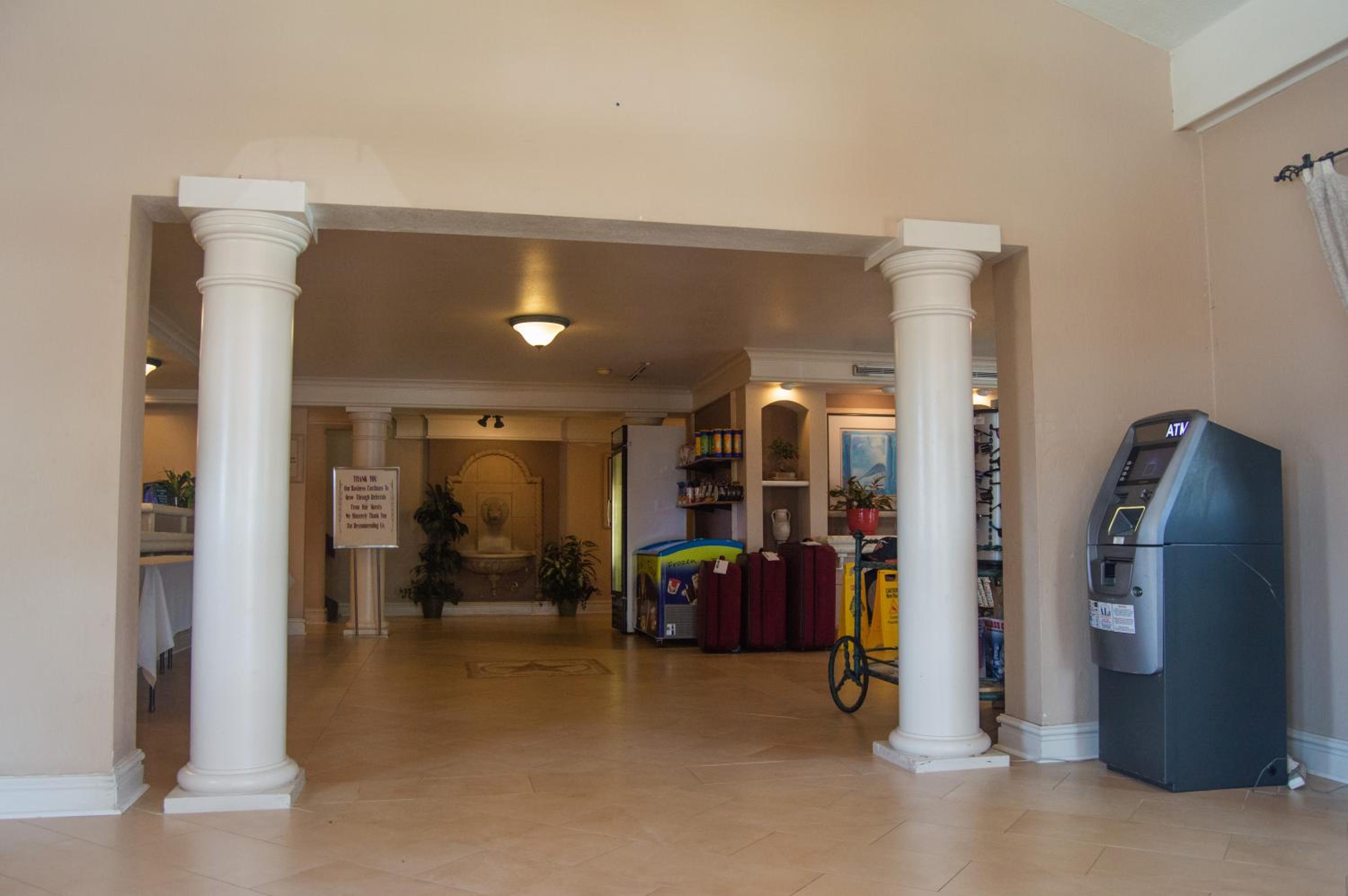 America's Inn Houston - Image 1