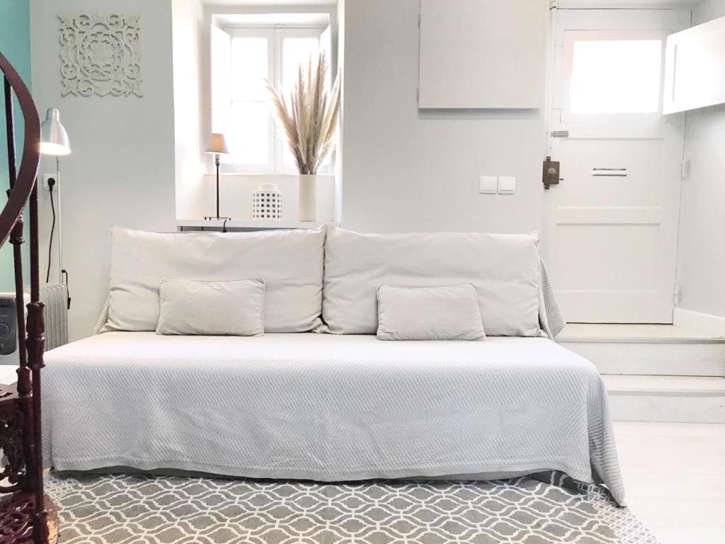 Riverside Apartment 42 - Lisbon view 4