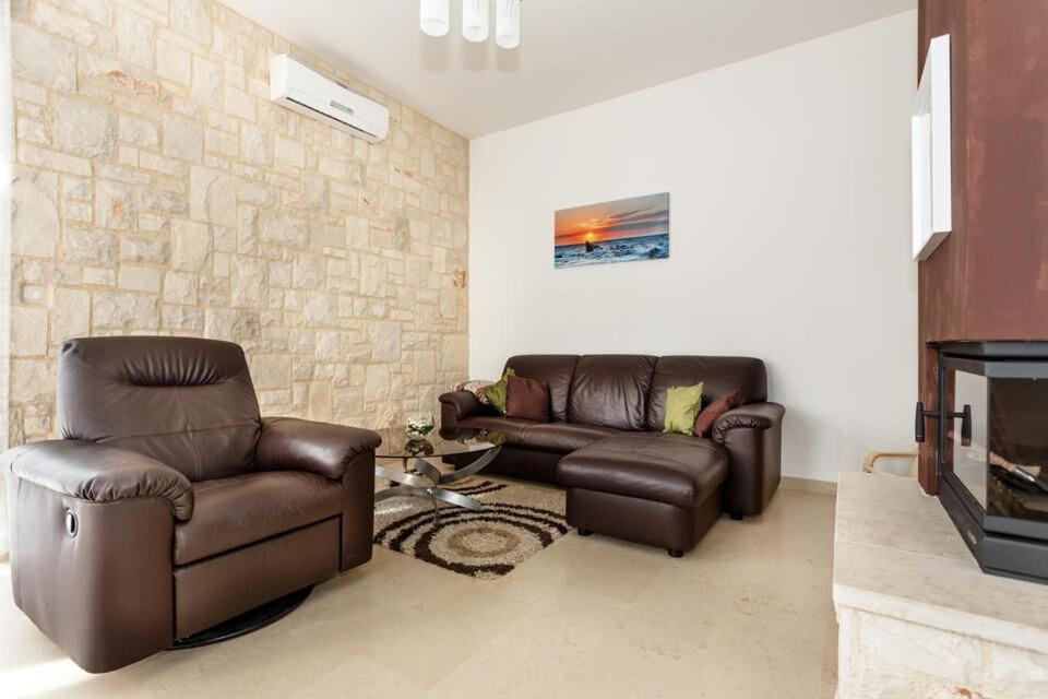 Villa Ambra view 5