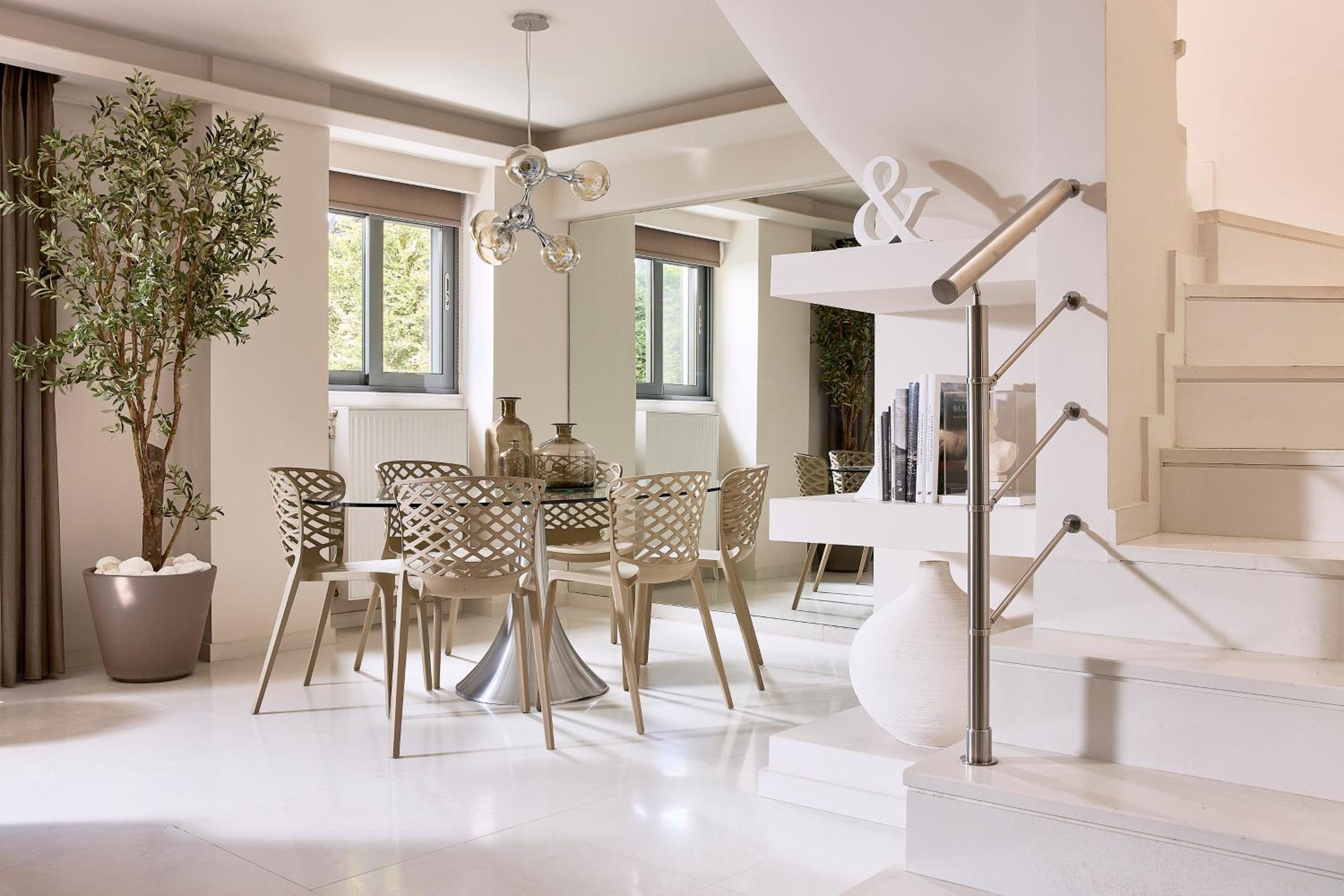Crystal Green Properties