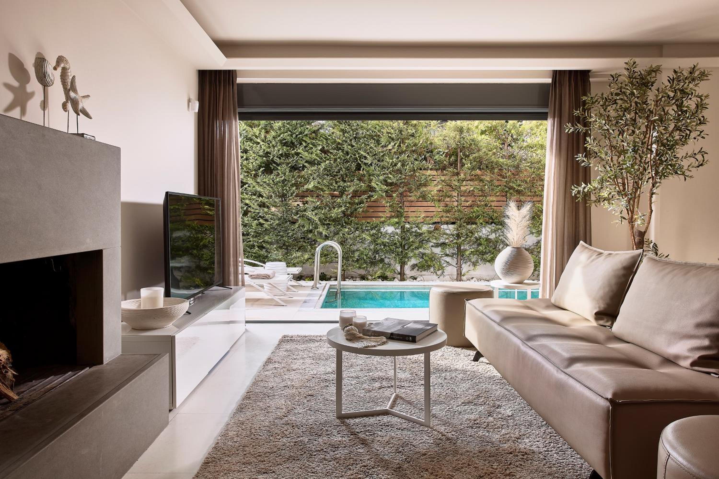 Crystal Green Properties