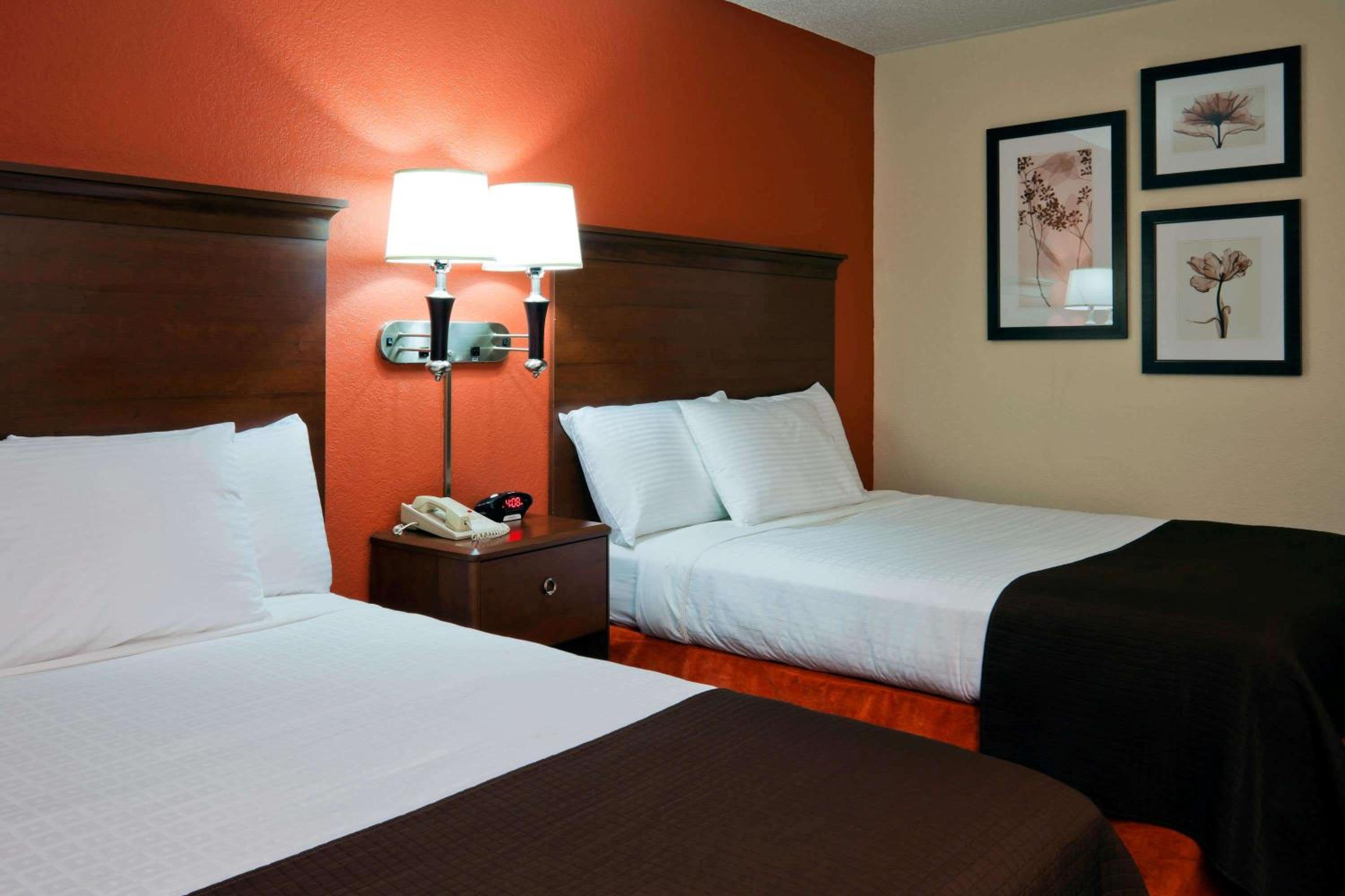 AmericInn by Wyndham Worthington view 4