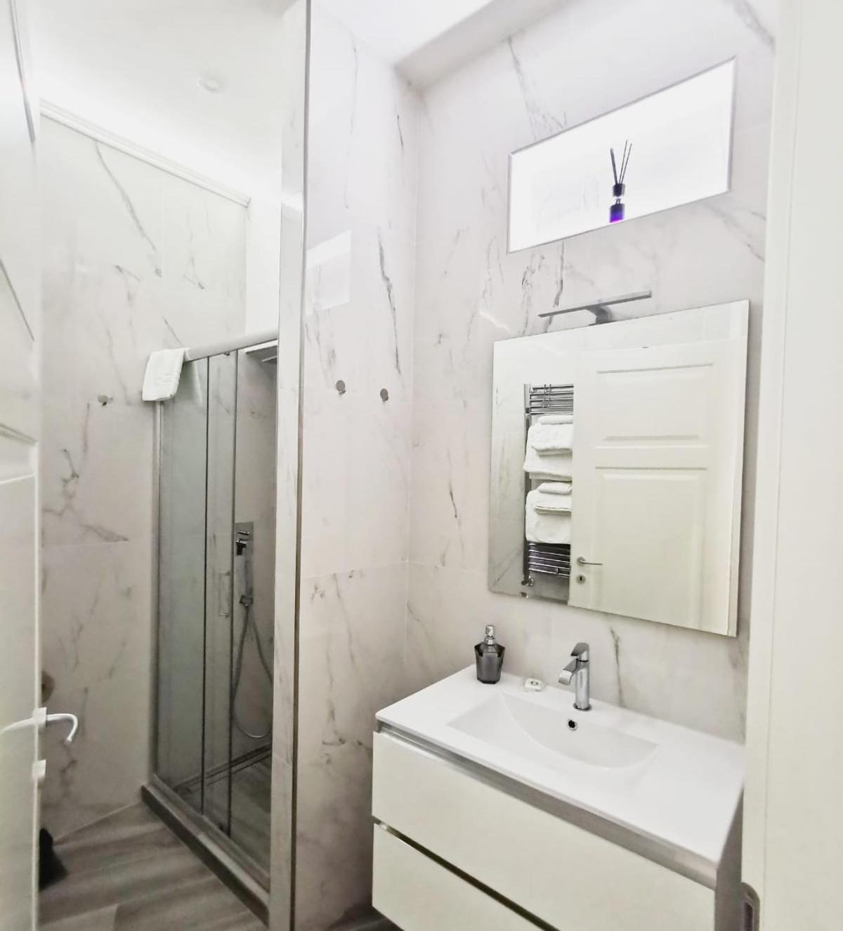 Duomo Platinum Apartments