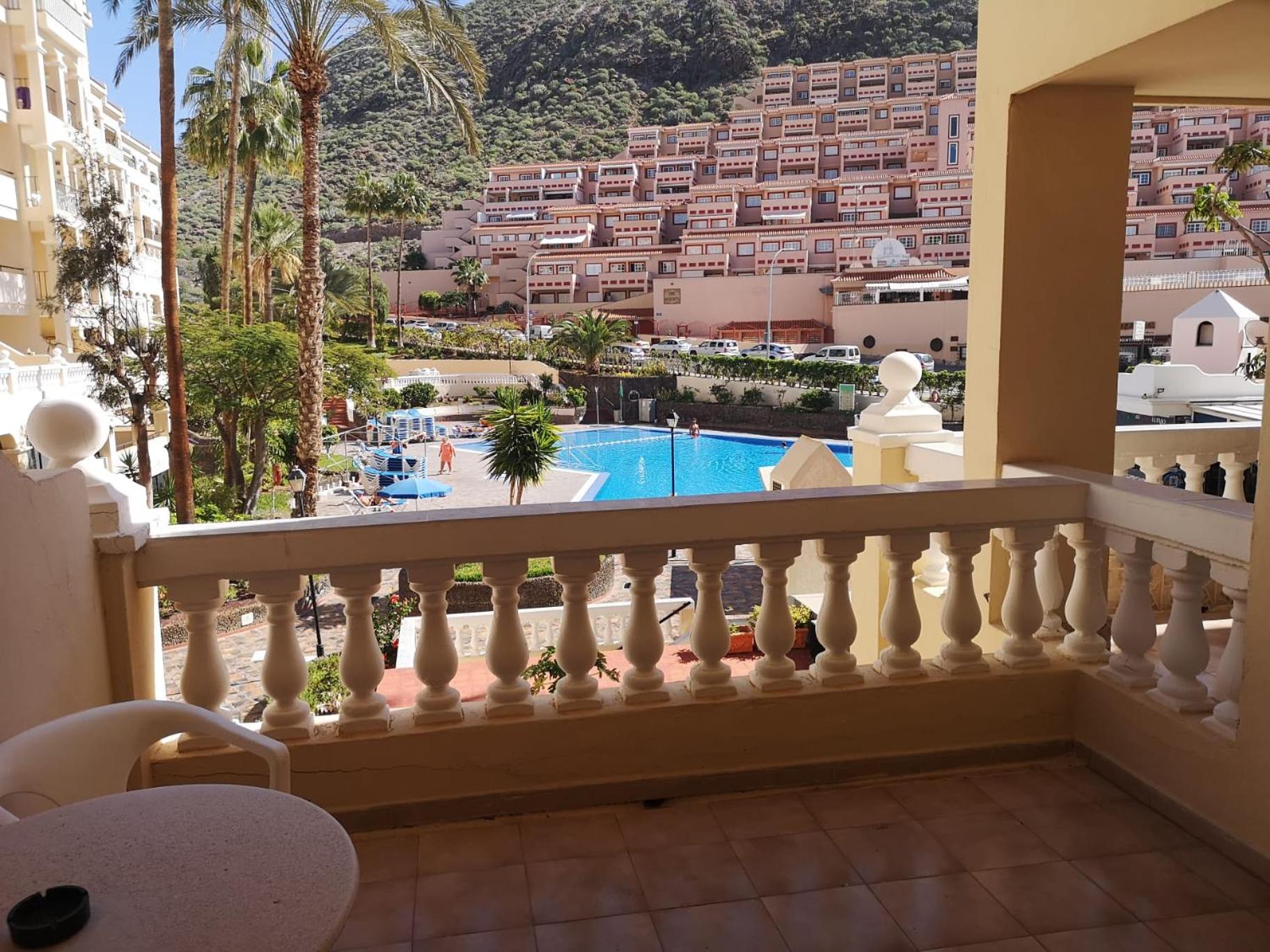 LOS CRISTIANOS CASTEL HARBOUR 401 view 2