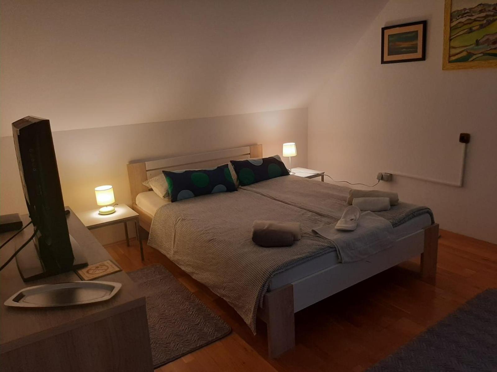 Apartment & Rooms Miboti view 5