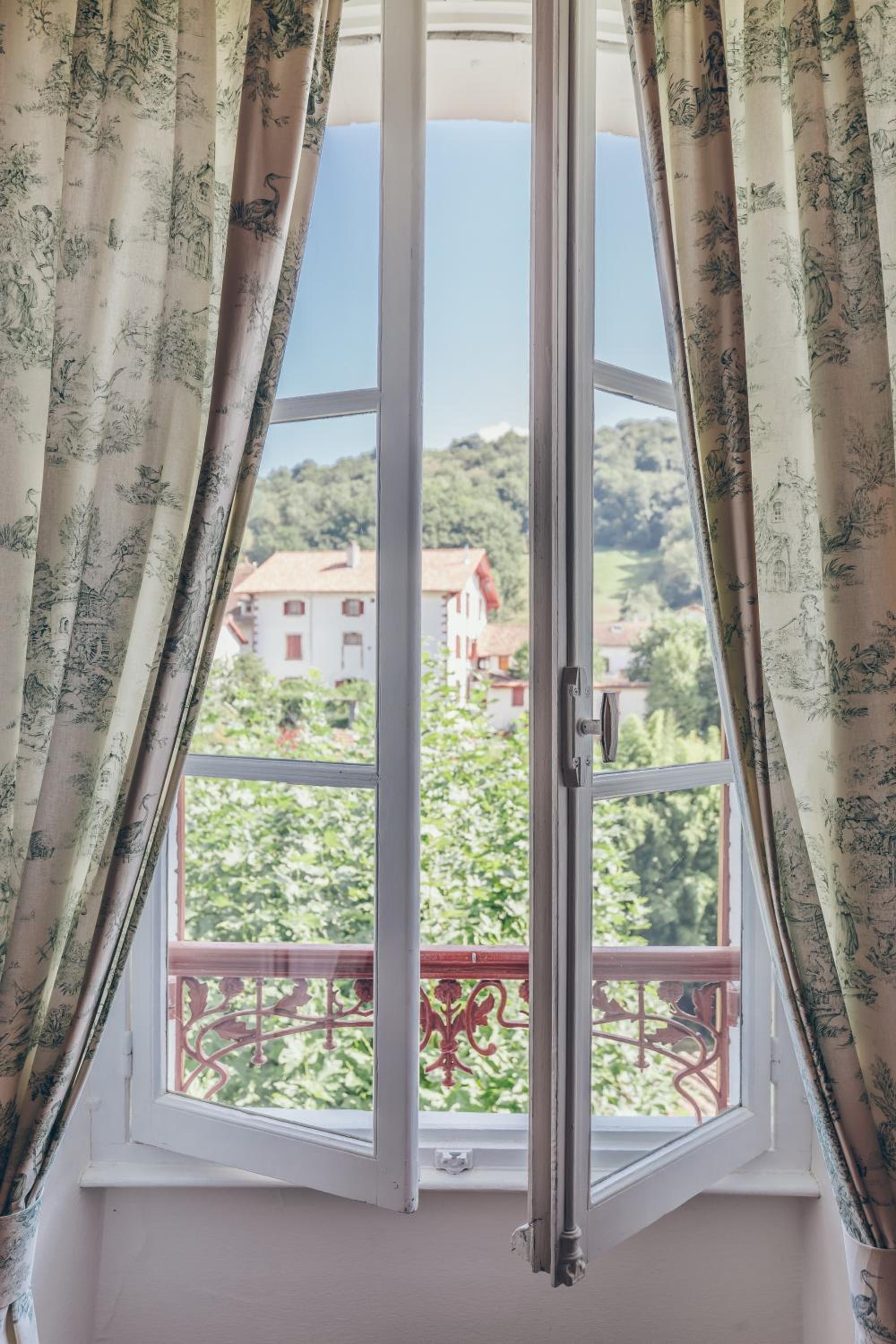 balcony