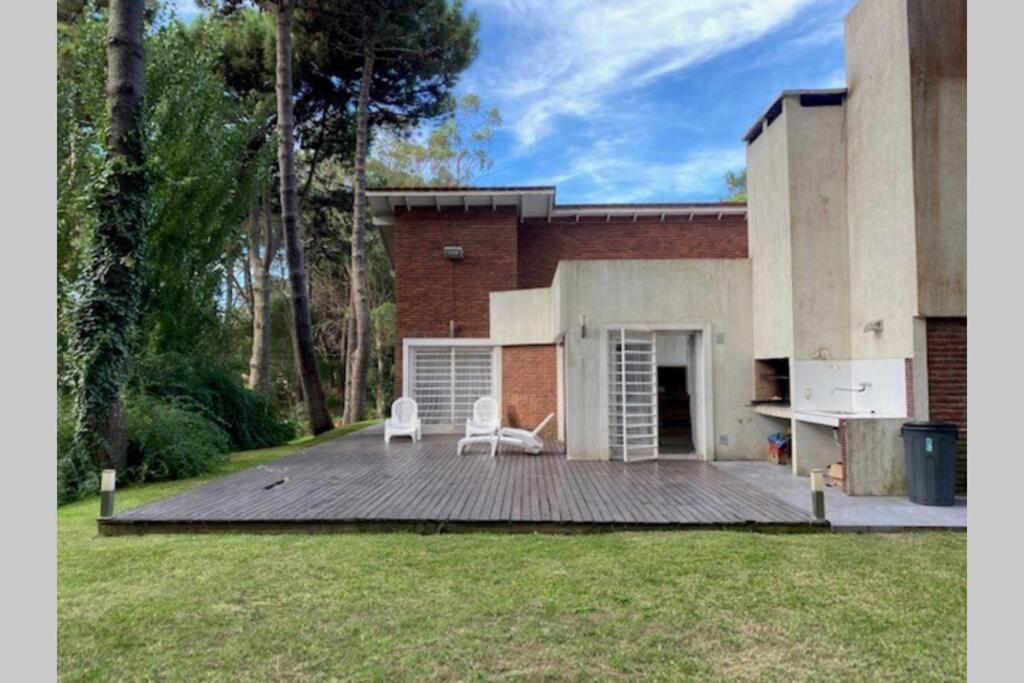 PINAMAR CASA HASTA 10 PERSONAS SE ALQUILA MINIMO 2 NOCHES s