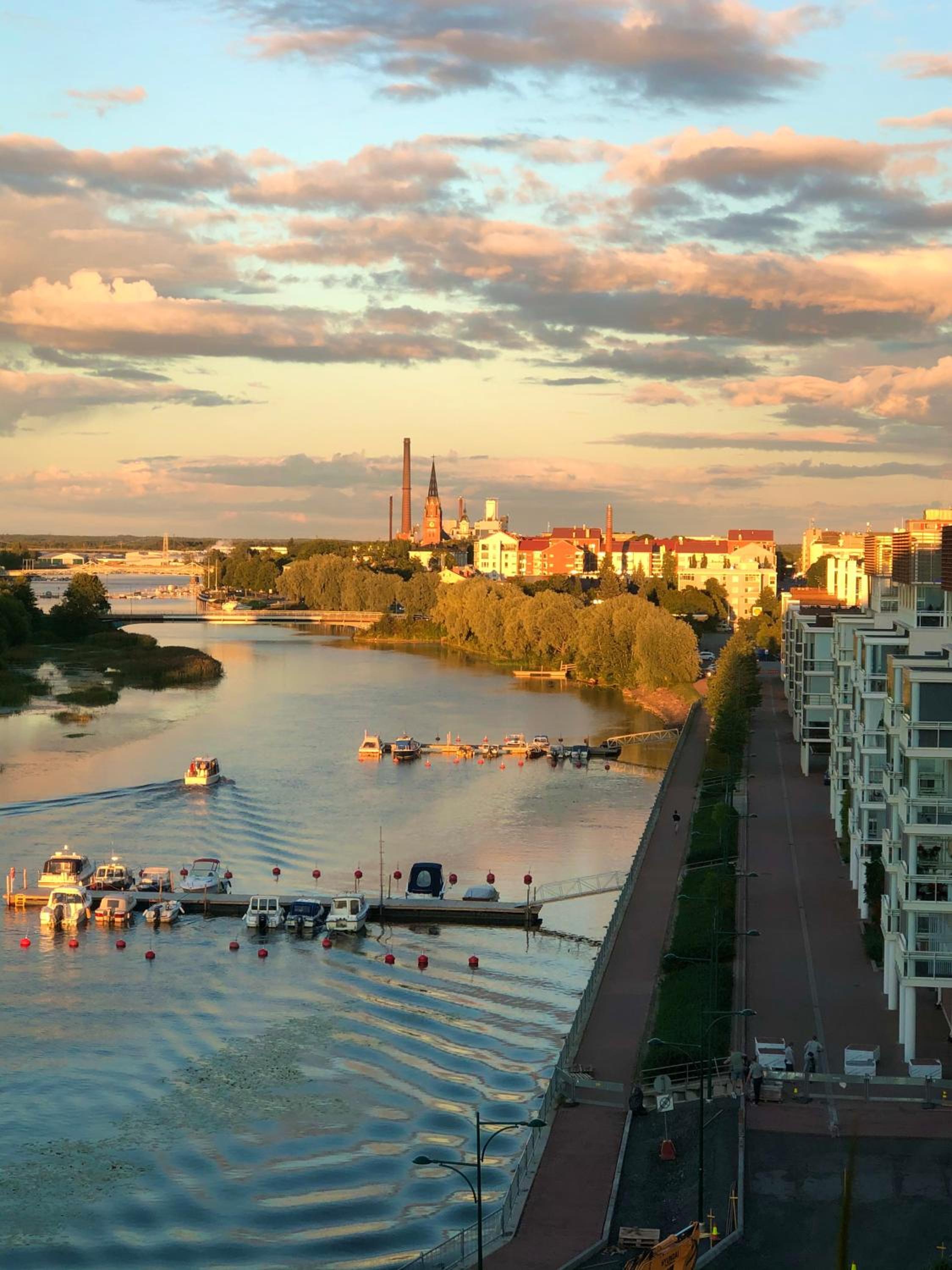 The River 31, Baritoni view 3