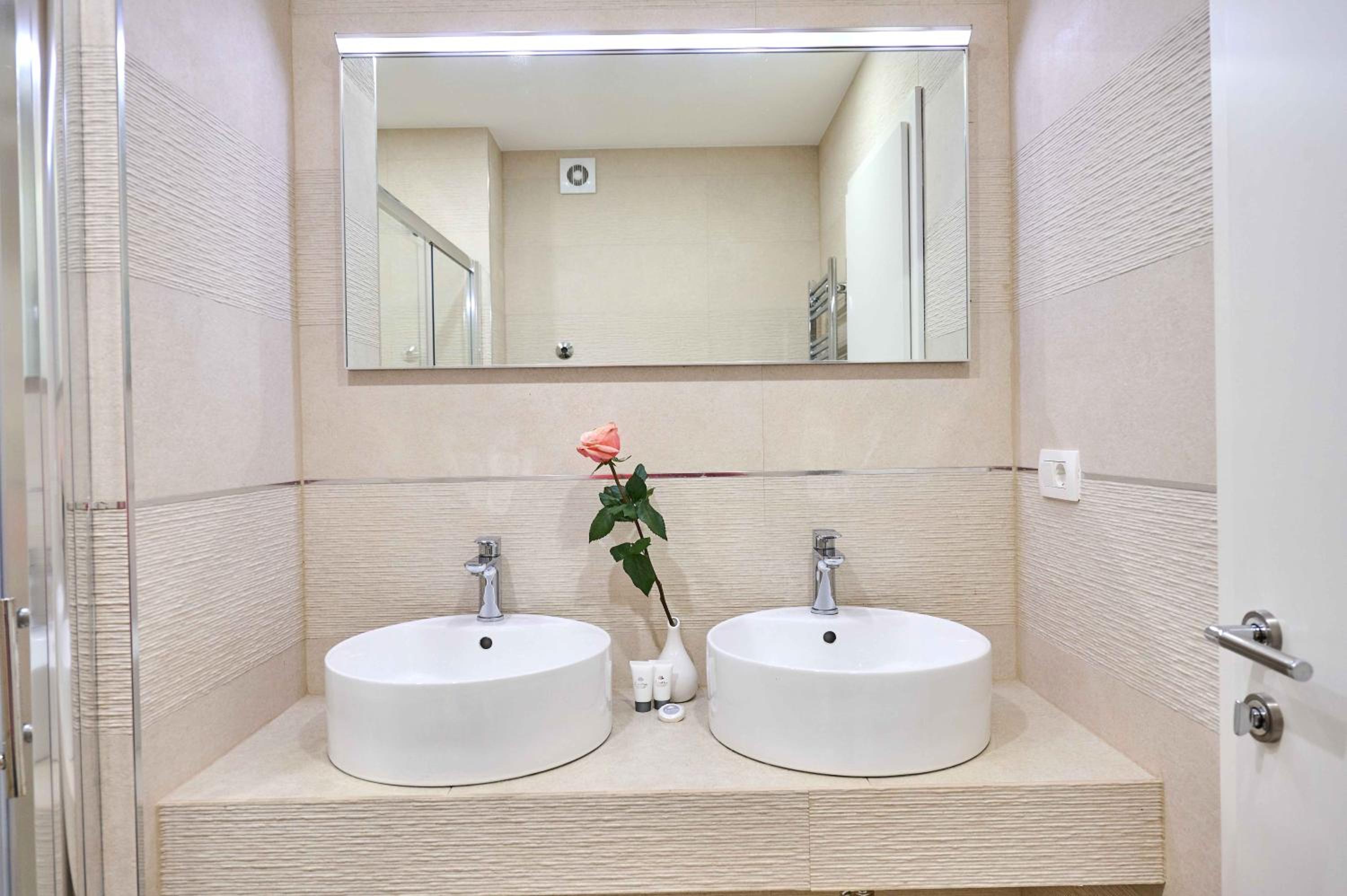 Best location Rooms photo 5