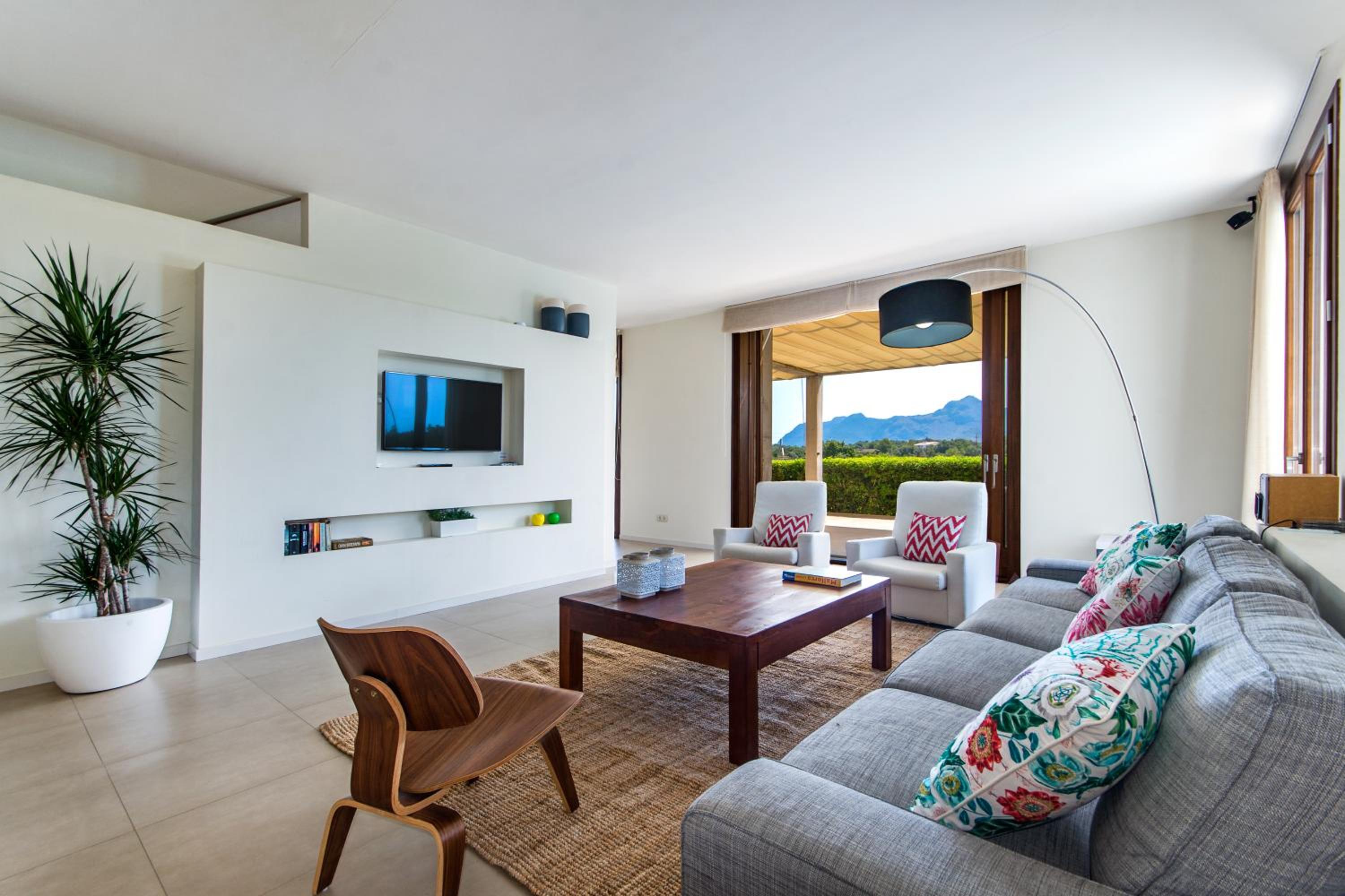 Villa Barcares Gran for 10, pool, gym and close to beach view 5