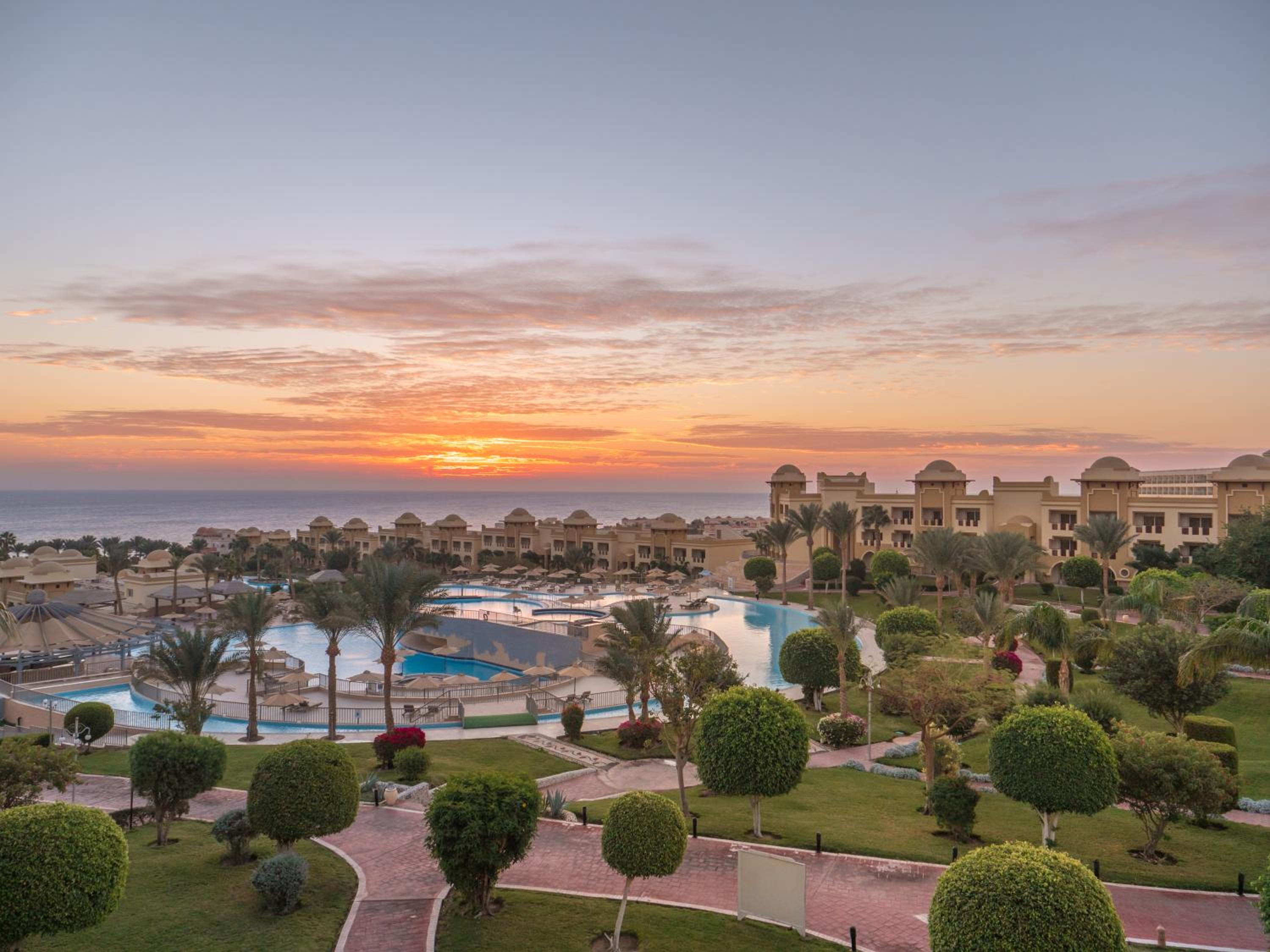 Serenity Alpha Beach - Ex Serenity Makadi Beach view 2