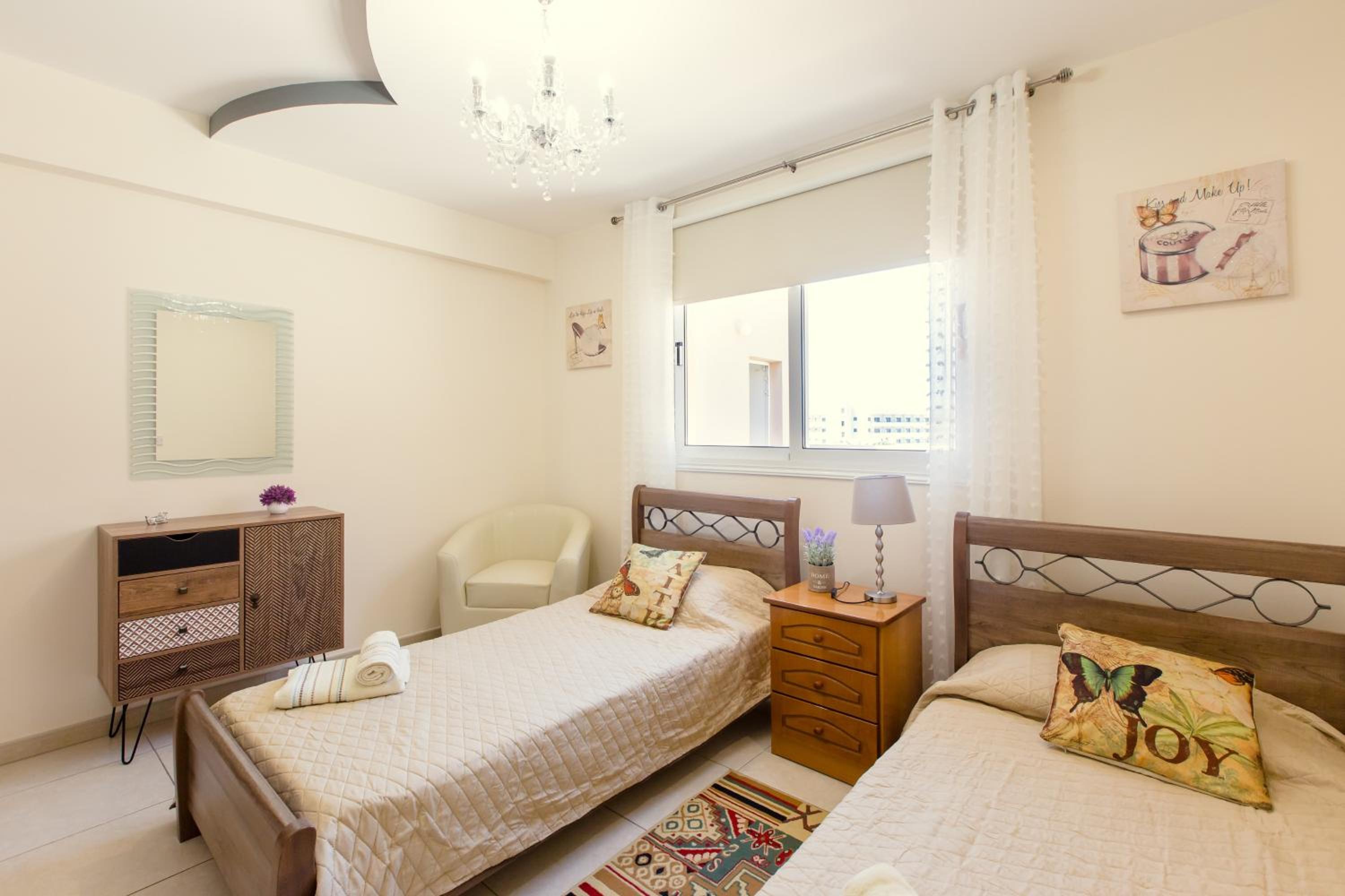 NISSI BEACH POOL VIEW APARTMENT FREE WIFI