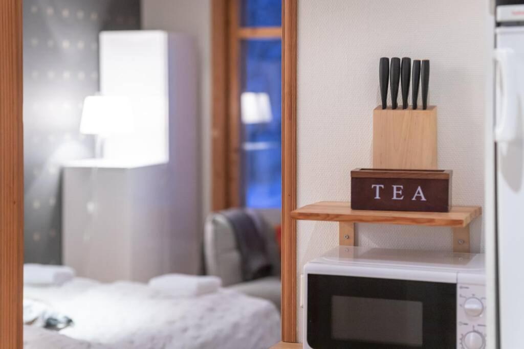Cozy 1 Br Apt and Free parking by the Railway station