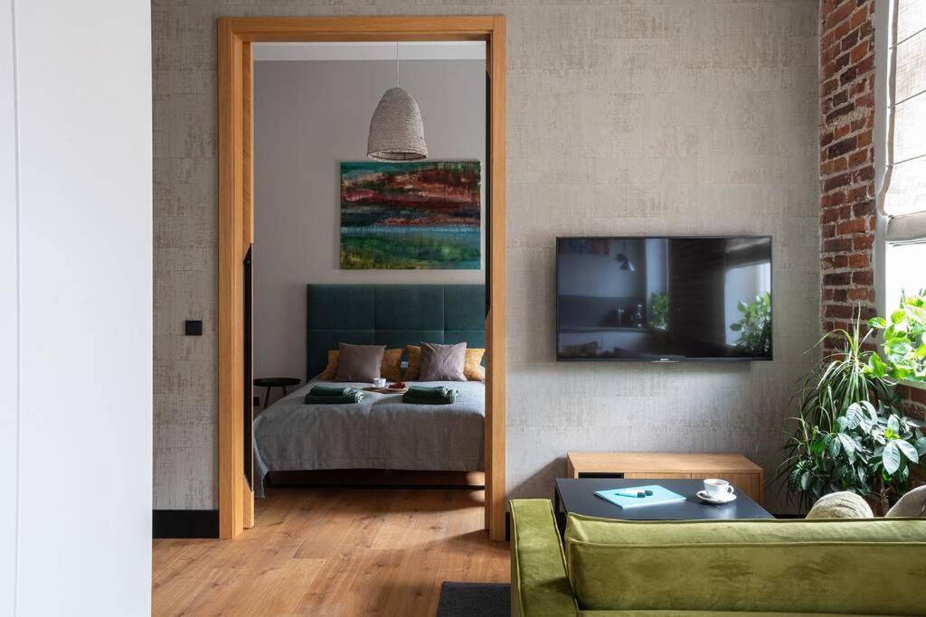 Elegant Apartment Luminis in Krakow's Old City view 4