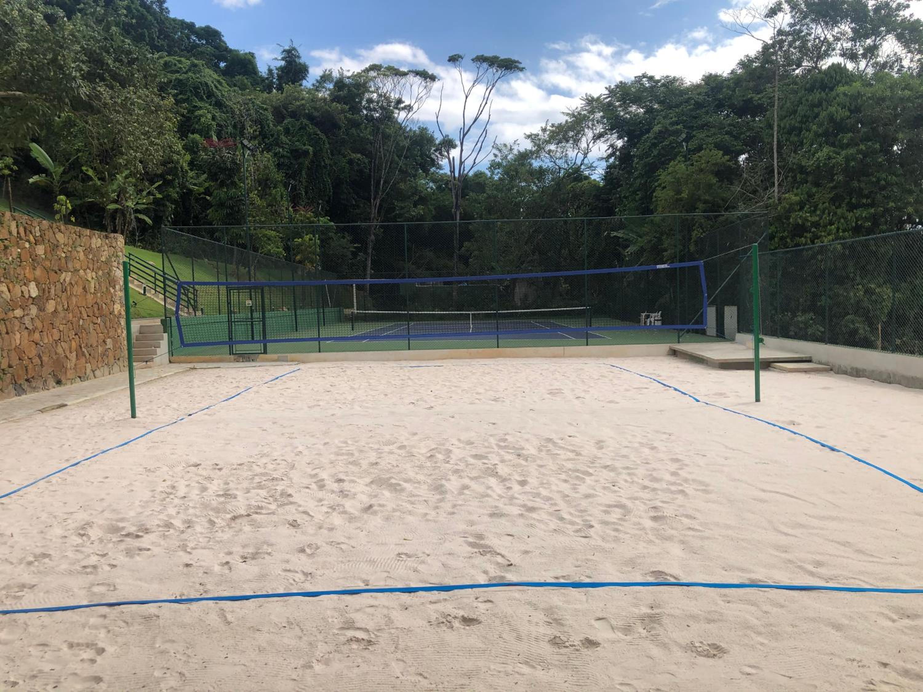 Vista Mágica na Praia de Camburizinho A