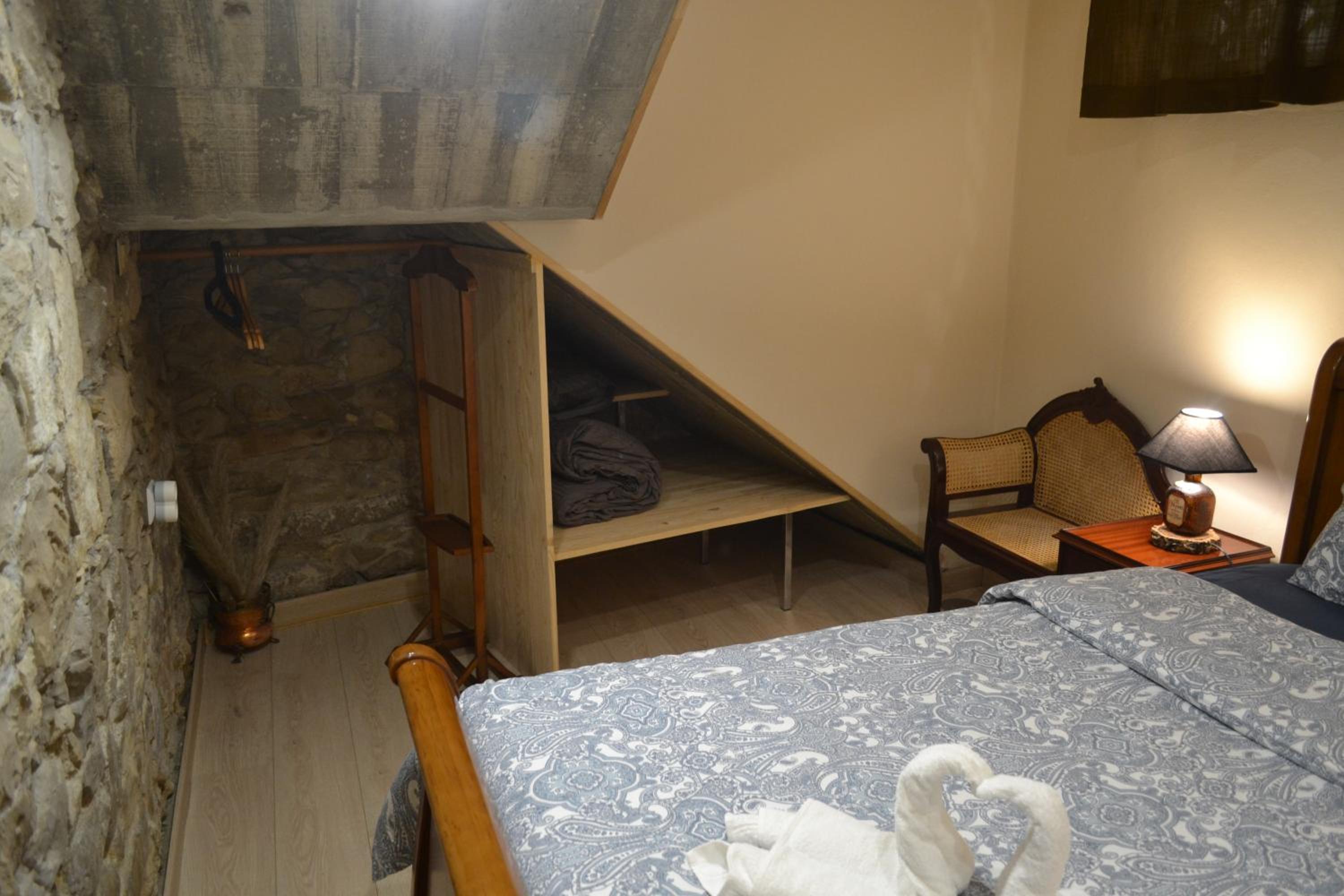 Photo 42