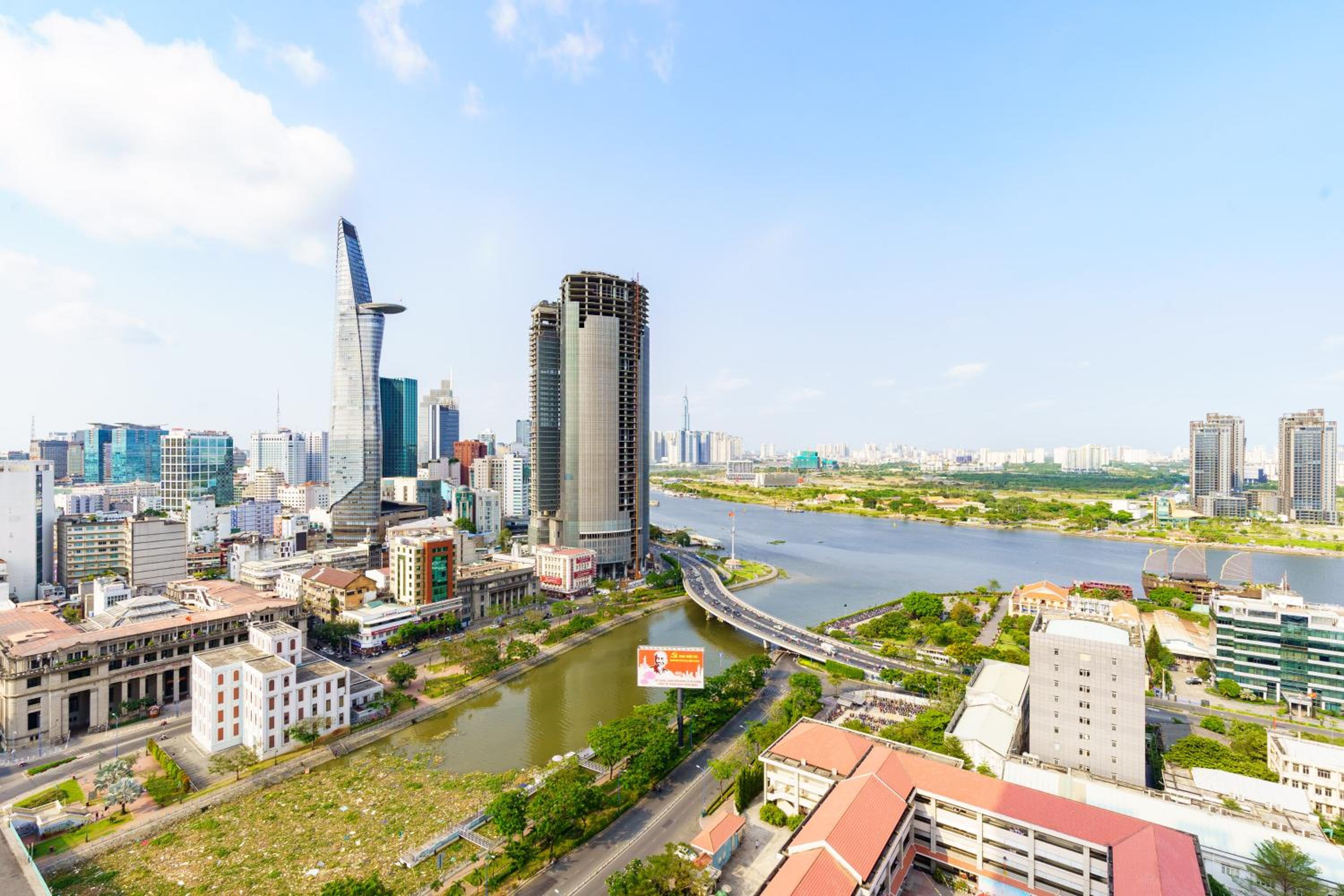 Saigon Royal Apartment 2 bedroom in center