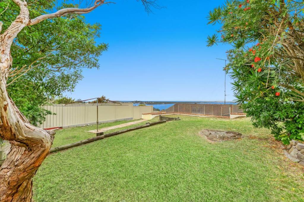 Spectacular Lake and Ocean View Holiday Home