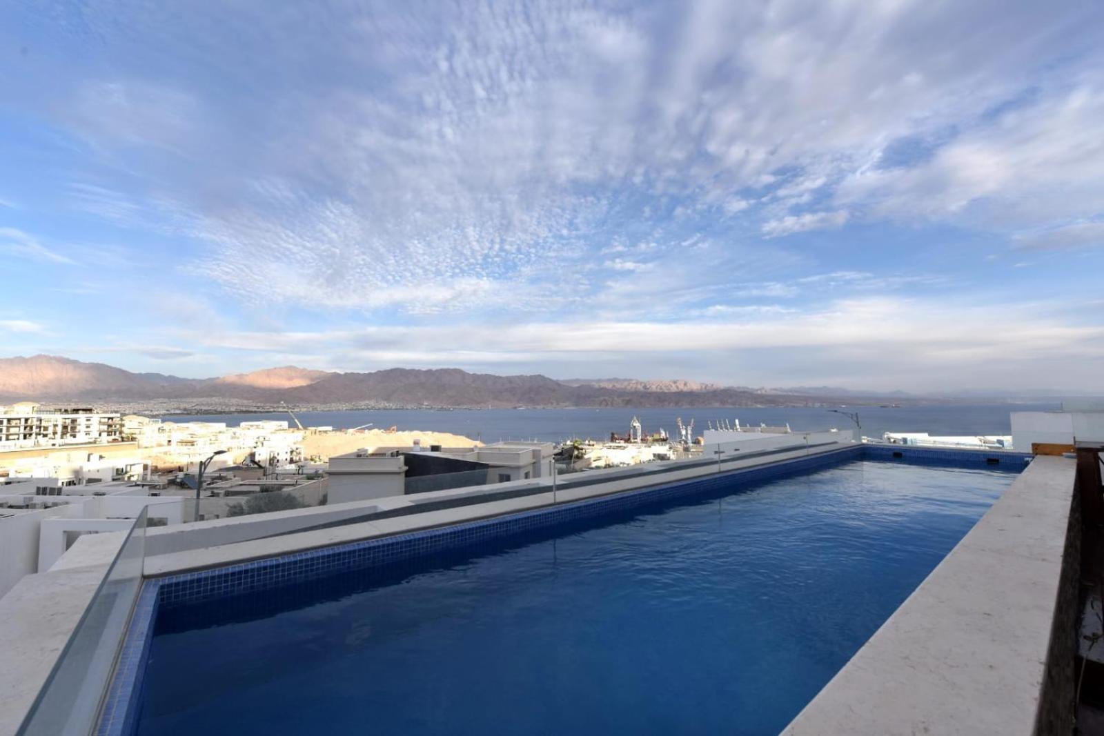 Private pool Luxury penthouses sea view Eilat view 2