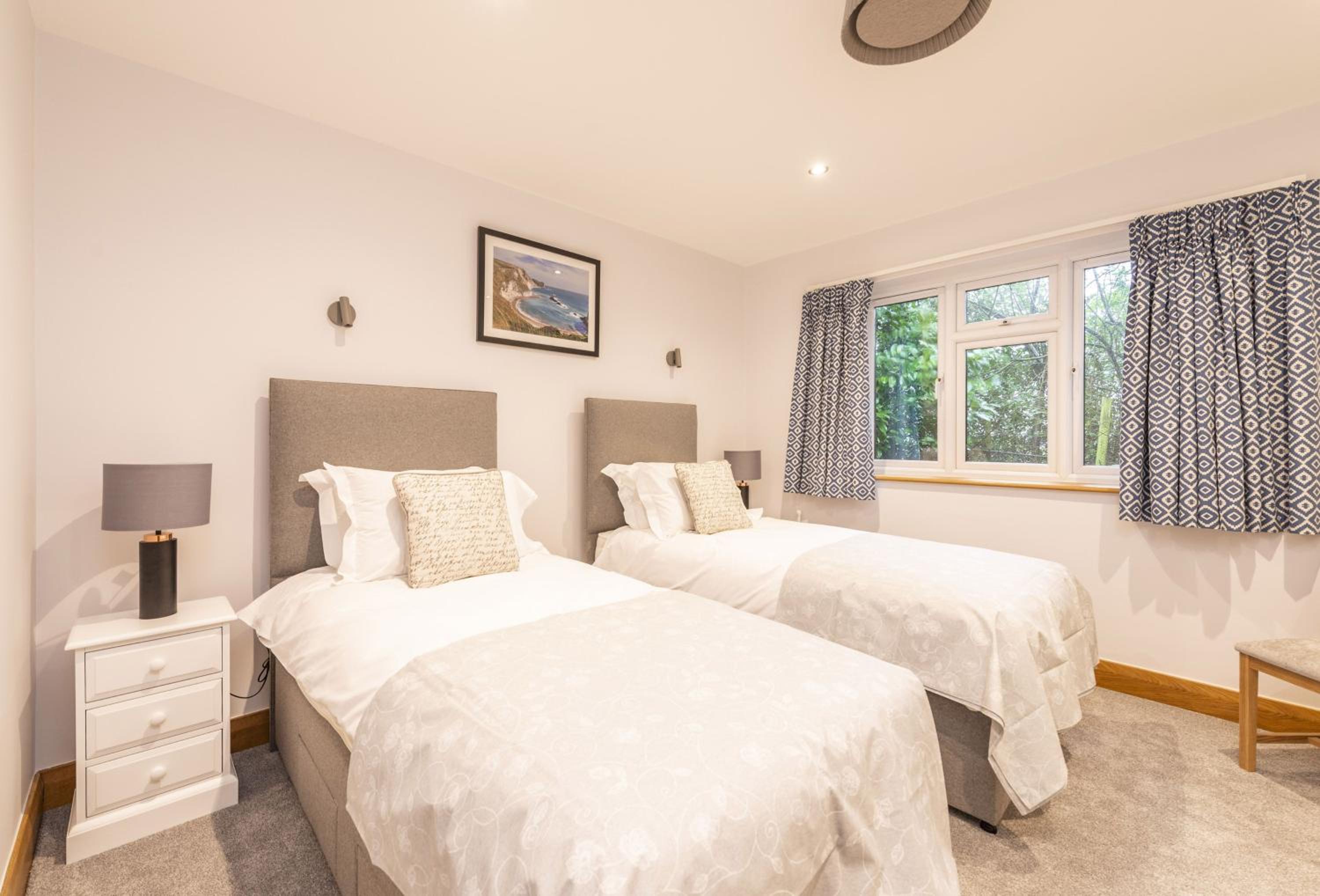 Wyndthorpe Cottage view 2